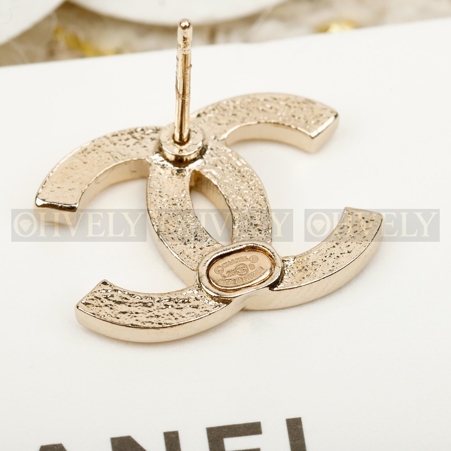샤넬 CHANEL 해머드 메탈 이어링 상품 썸네일