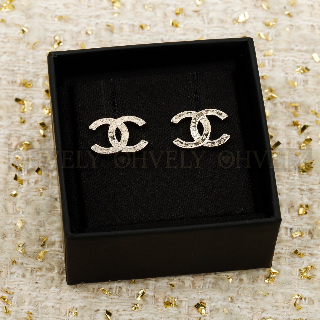 샤넬 CHANEL 해머드 메탈 이어링 상품 썸네일