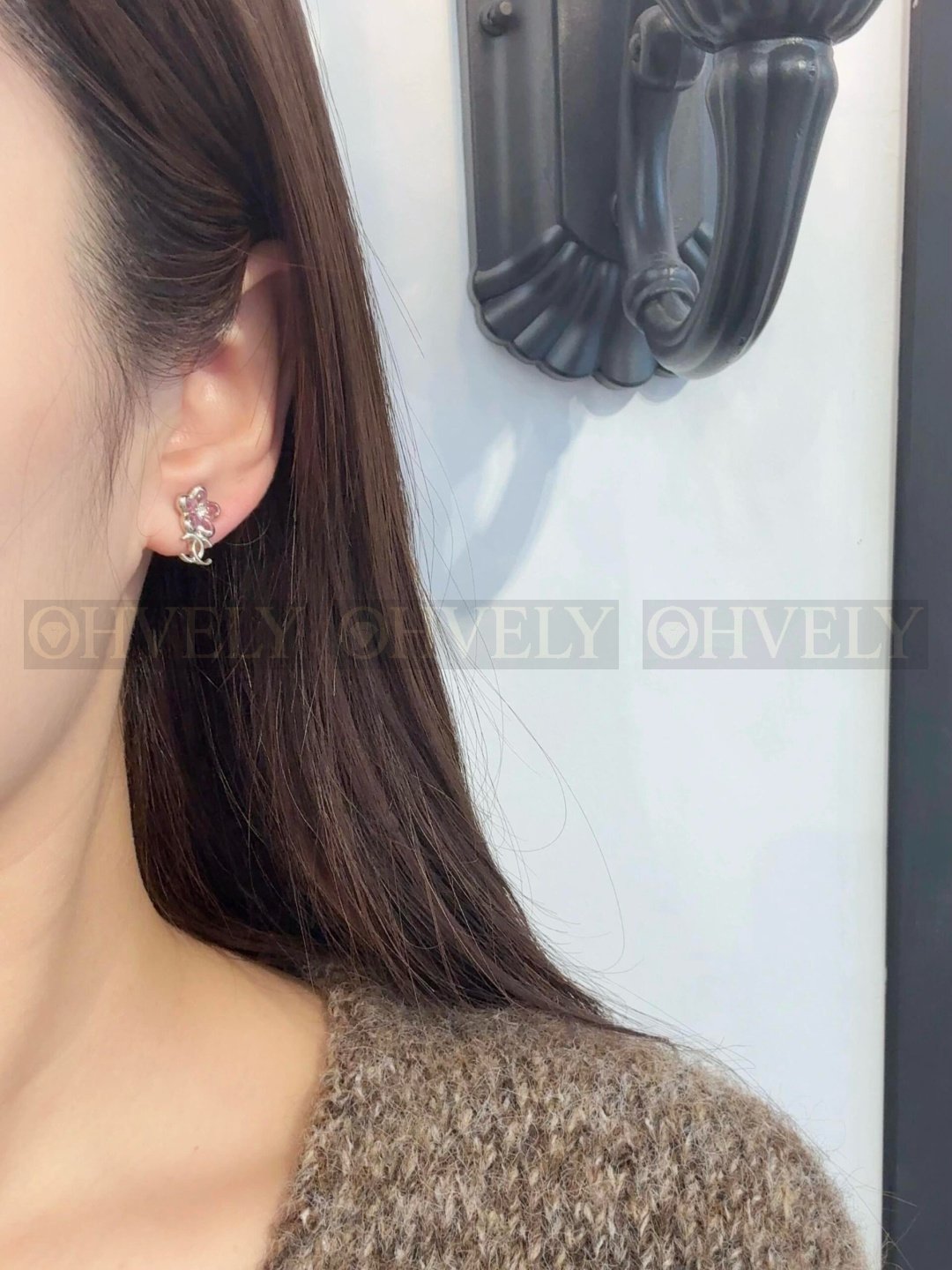 샤넬 CHANEL 크루즈 플라워 CC 로고 스터드 이어링 상품 썸네일