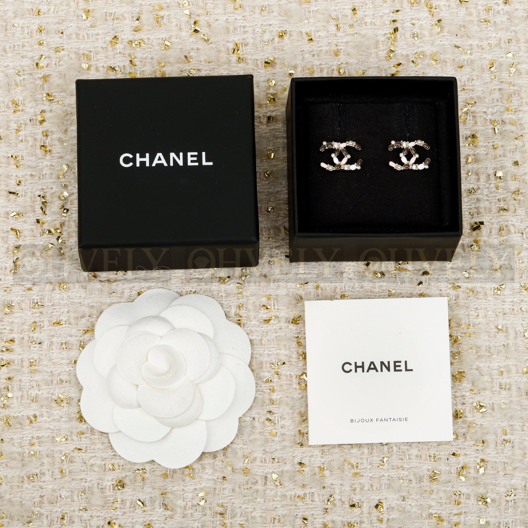 샤넬 CHANEL CC 로고 멀티스톤 이어링 상품 썸네일