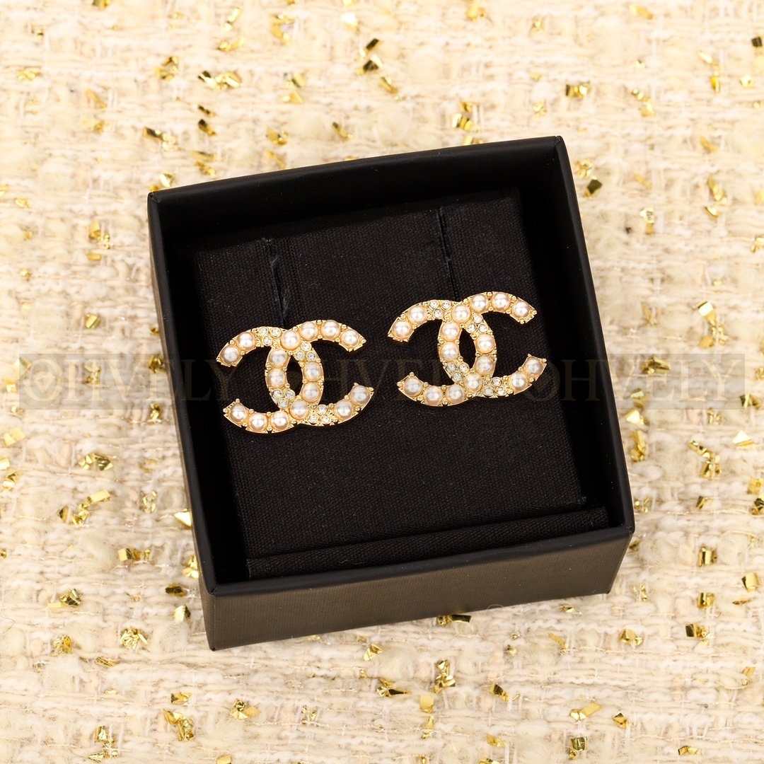 샤넬 CHANEL CC 로고 커스텀 주얼리 이어링 상품 썸네일