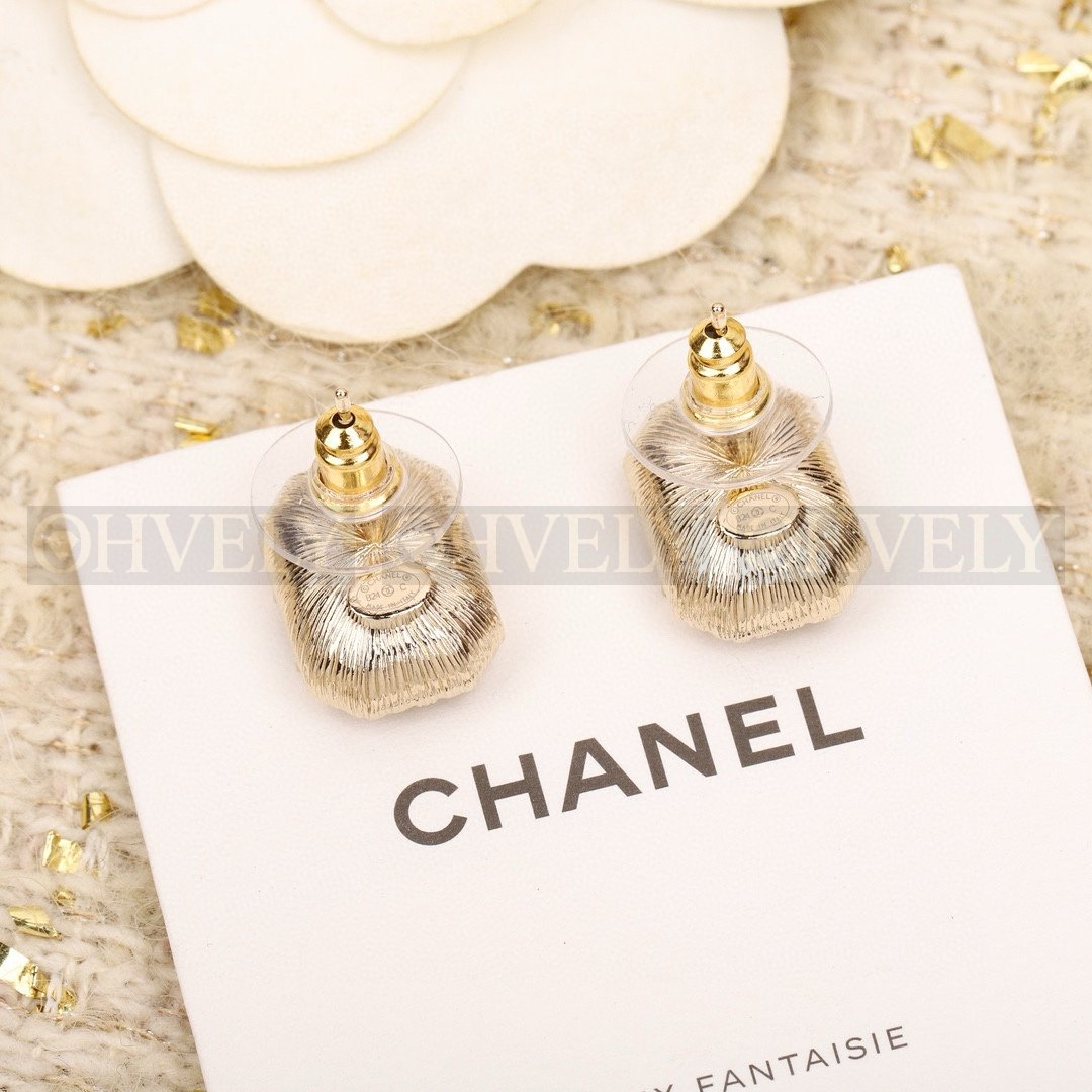 샤넬 CHANEL 해머드 메탈 스트라스 이어링 상품 썸네일