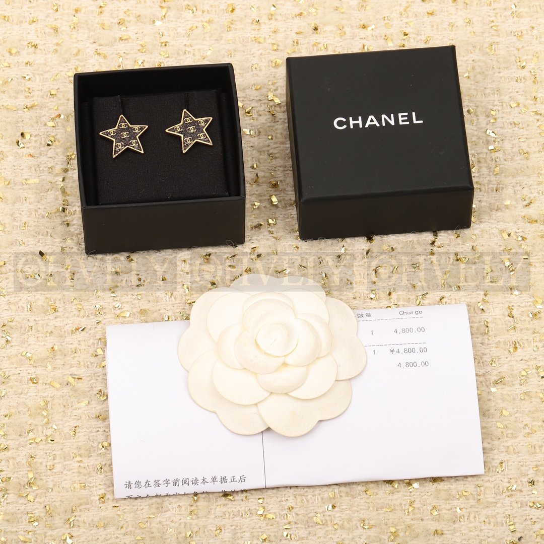 샤넬 CHANEL 스타 CC로고 이어링 블랙 & 골드 상품 썸네일