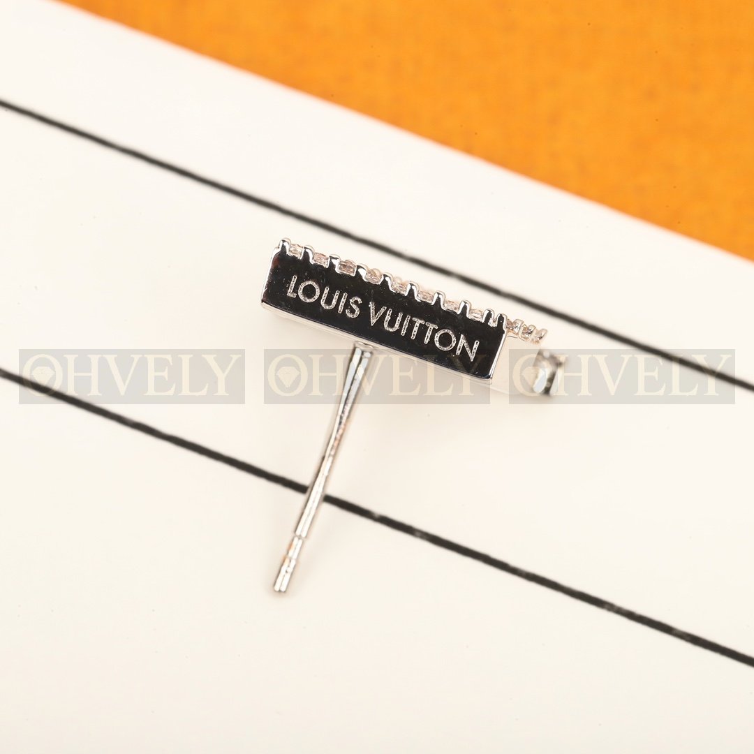 루이비통 Louis Vuitton 북클 드레이유 LV 아이코닉 이어링 상품 썸네일