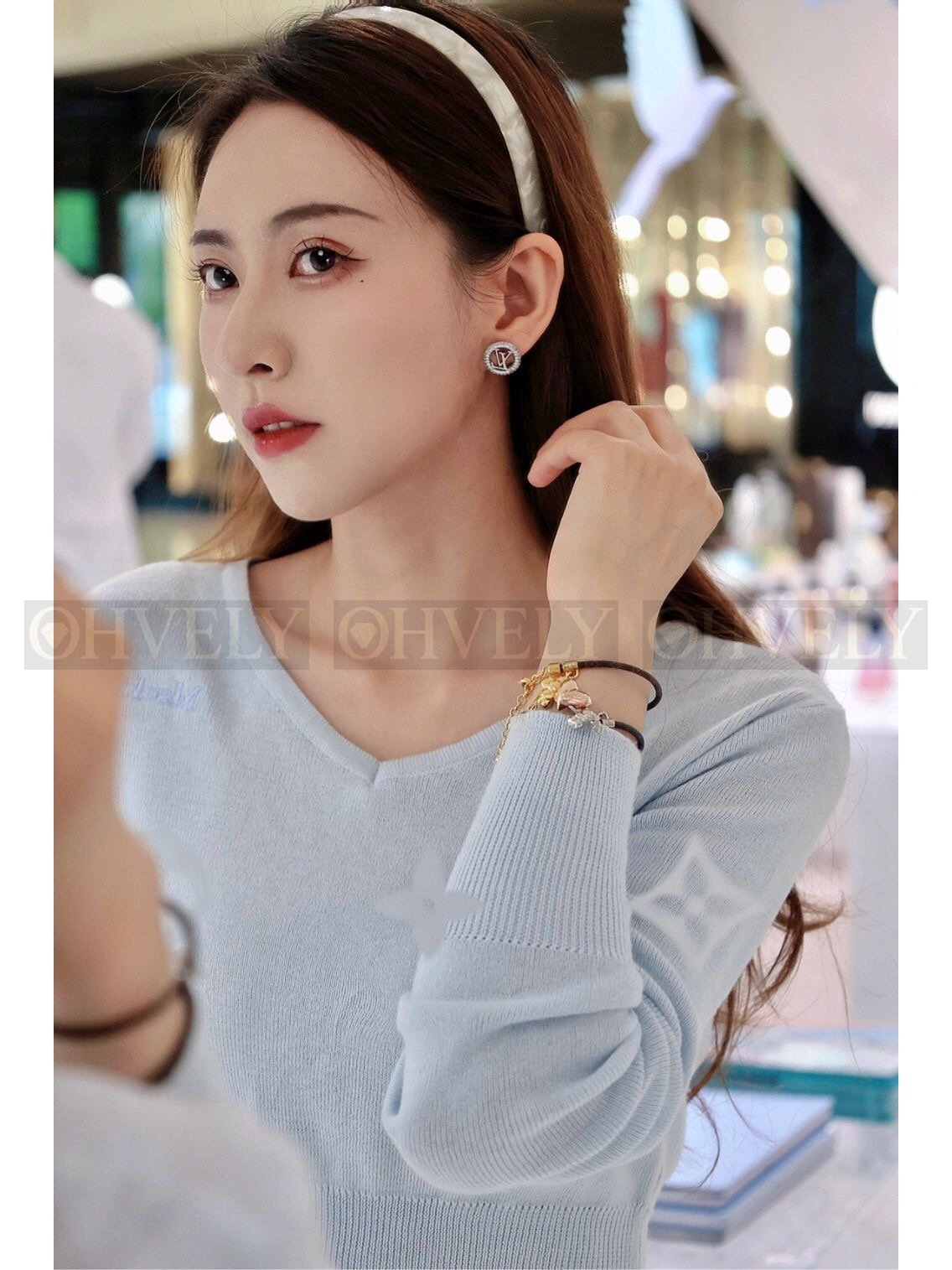 루이비통 Louis Vuitton 북클 드레이유 루이즈 바이 나이트 이어링 (실버)) 상품 썸네일