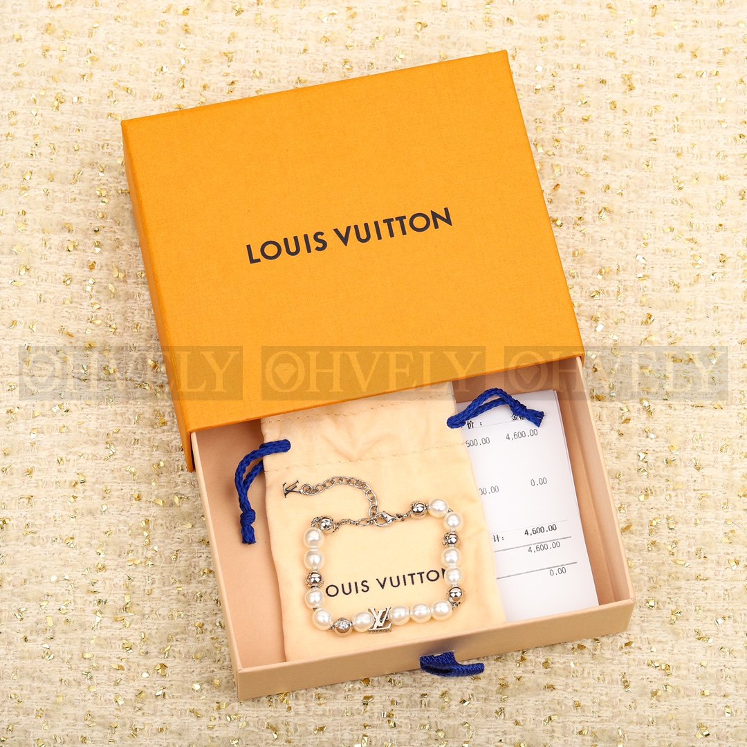 루이비통 Louis Vuitton 북클 드레이유 펄리그램 이어링 상품 썸네일