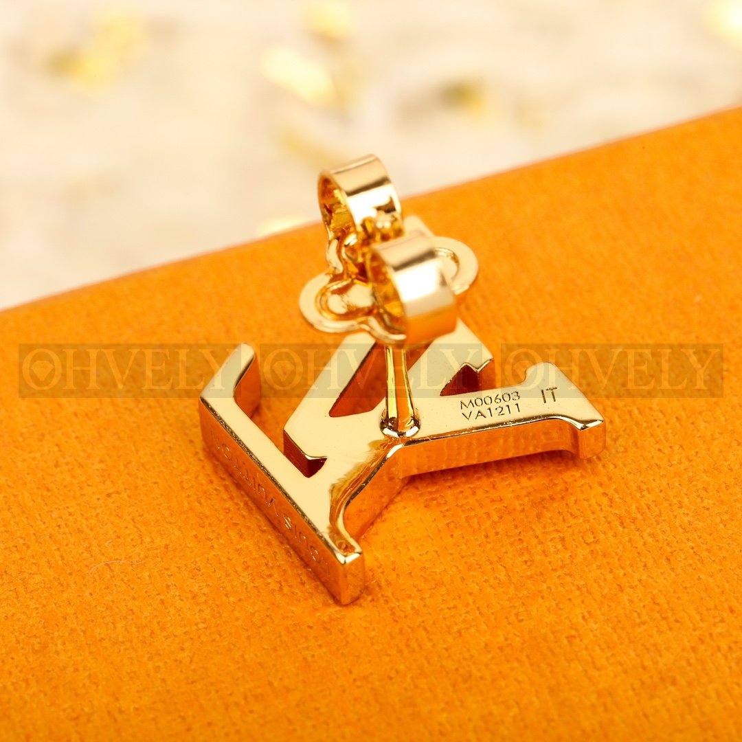 루이비통 Louis Vuitton 북클 드레이유 LV 아이코닉 에나멜 이어링 (레) 상품 썸네일
