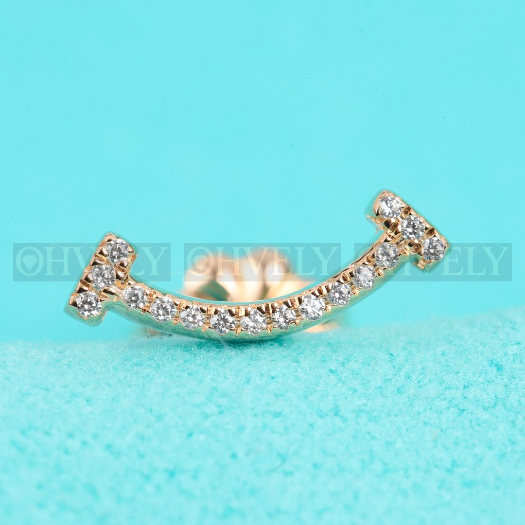 티파니앤코 Tiffany & Co. T 스마일 미니 이어링 상품 썸네일