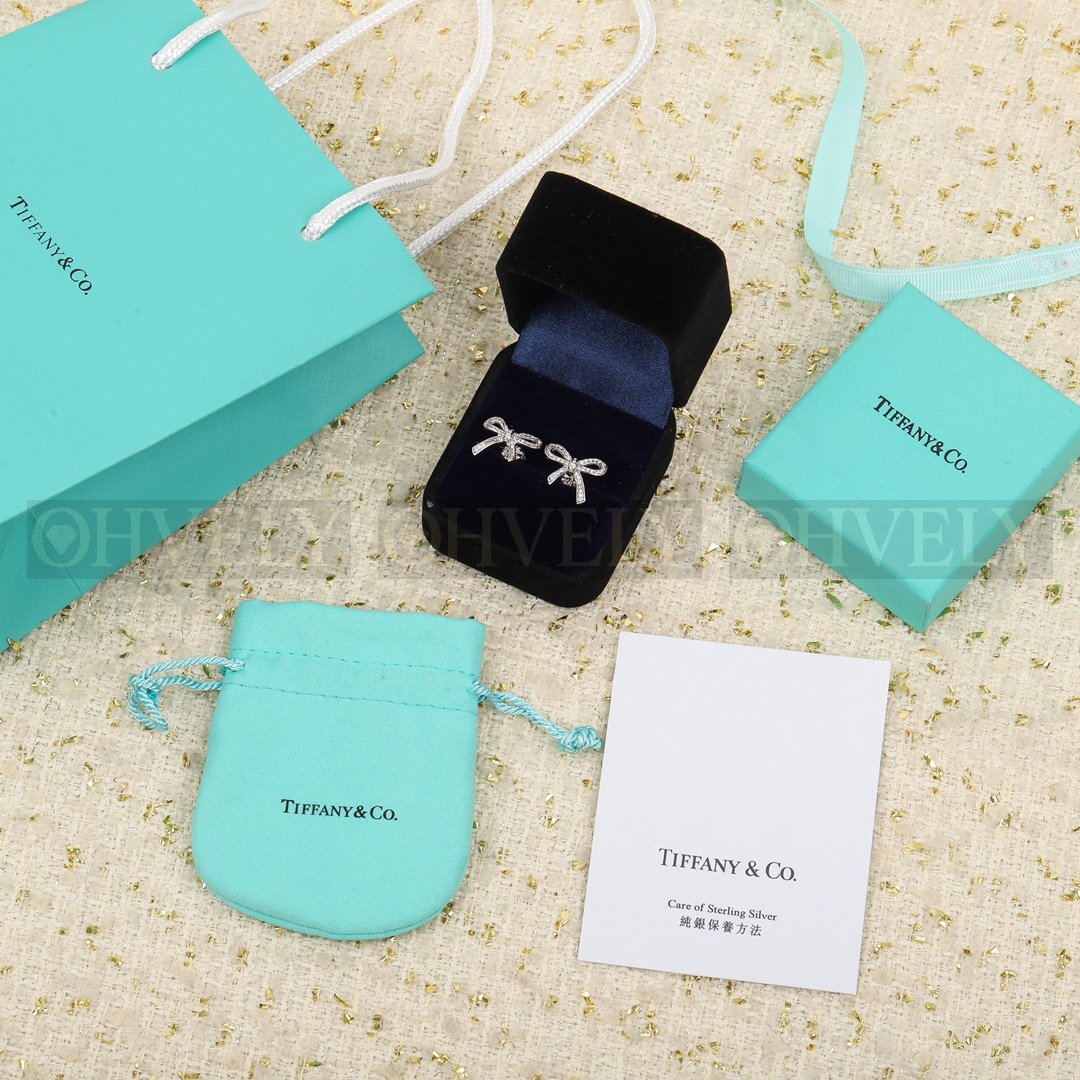 티파니앤코 Tiffany & Co. 보우(Bow) 이어링 상품 썸네일