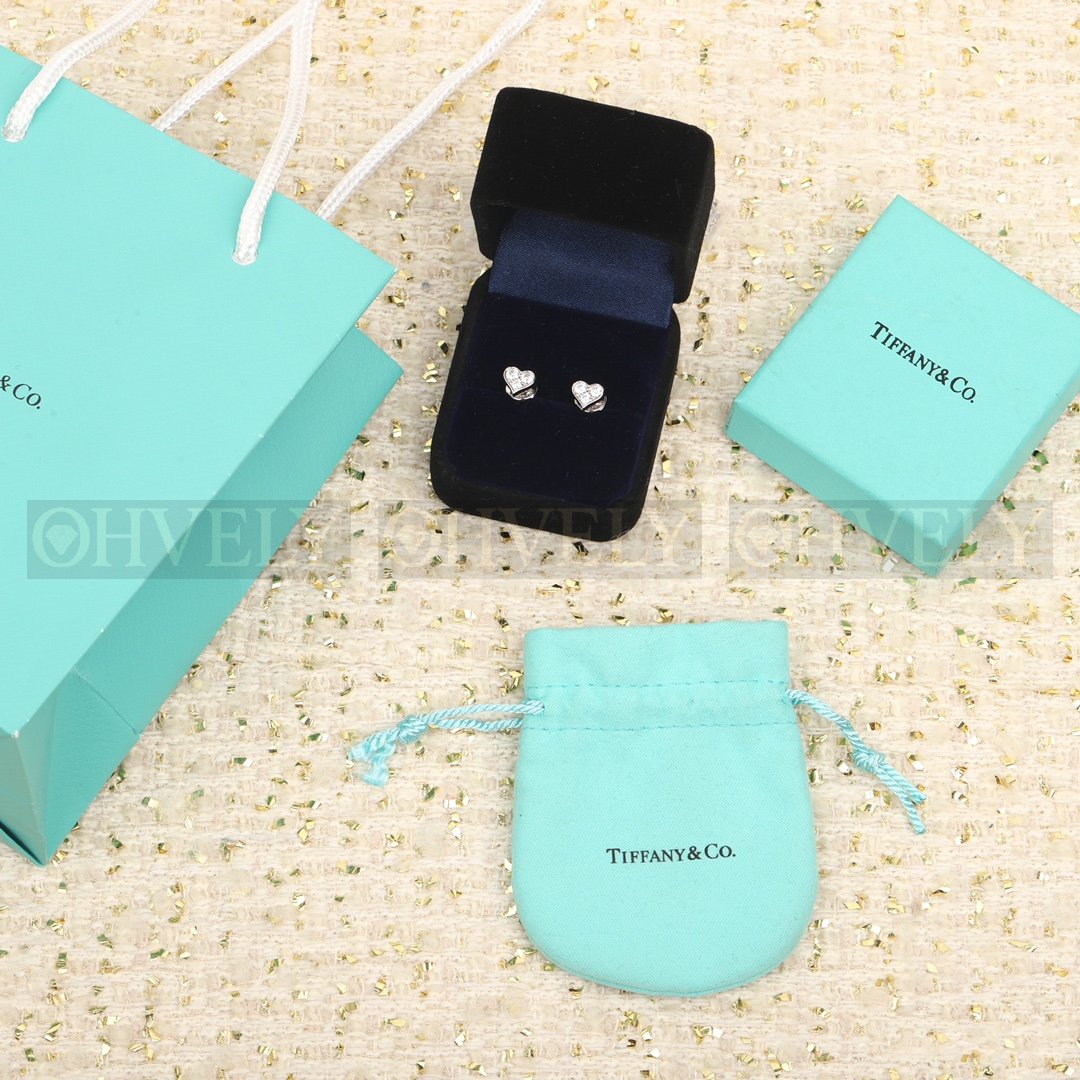 티파니앤코 Tiffany & Co. 센티멘탈 하트 이어링 V2 상품 썸네일