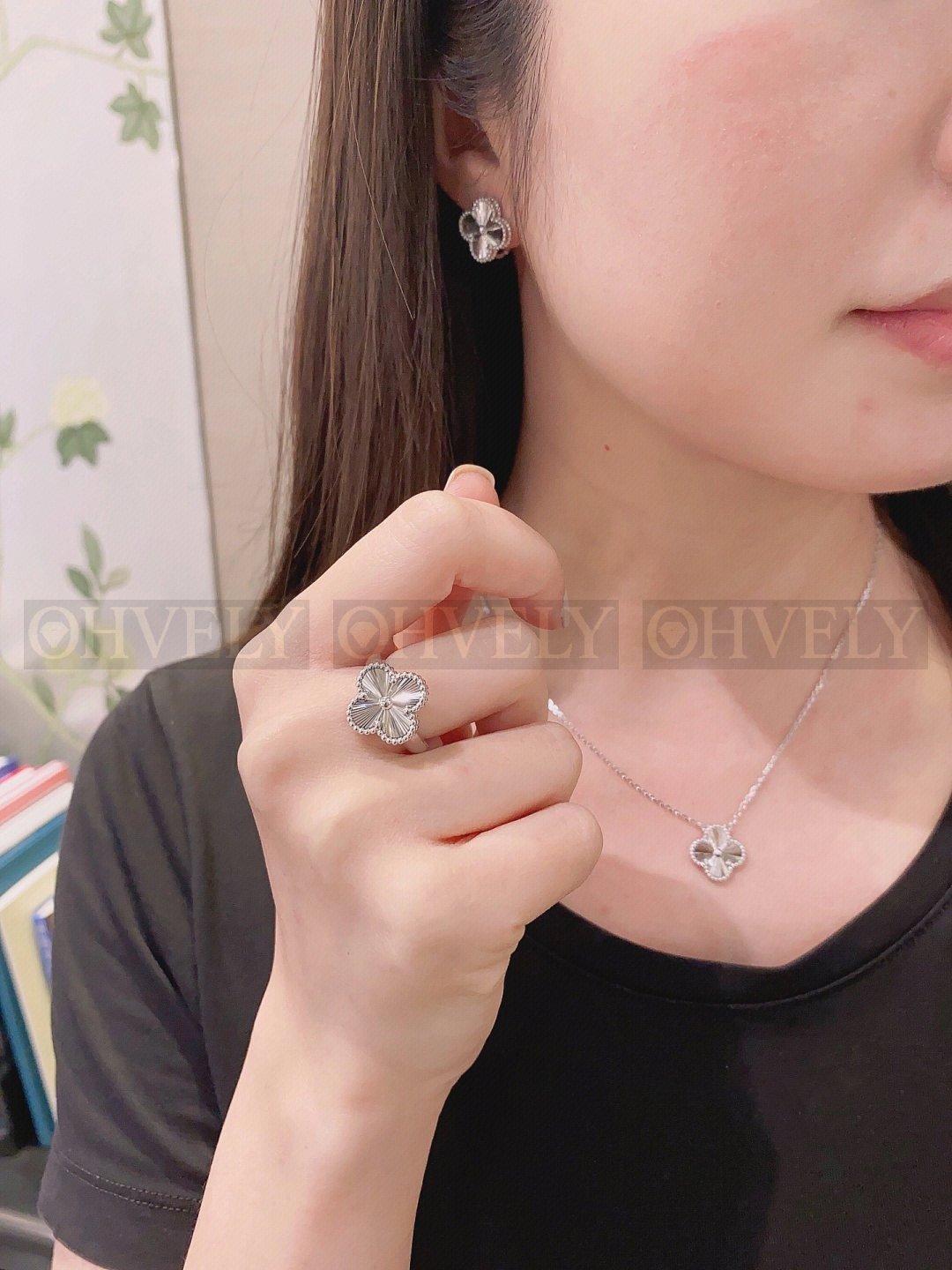 반클리프 아펠 Van Cleef & Arpels 빈티지 알함브라 이어링 상품 썸네일