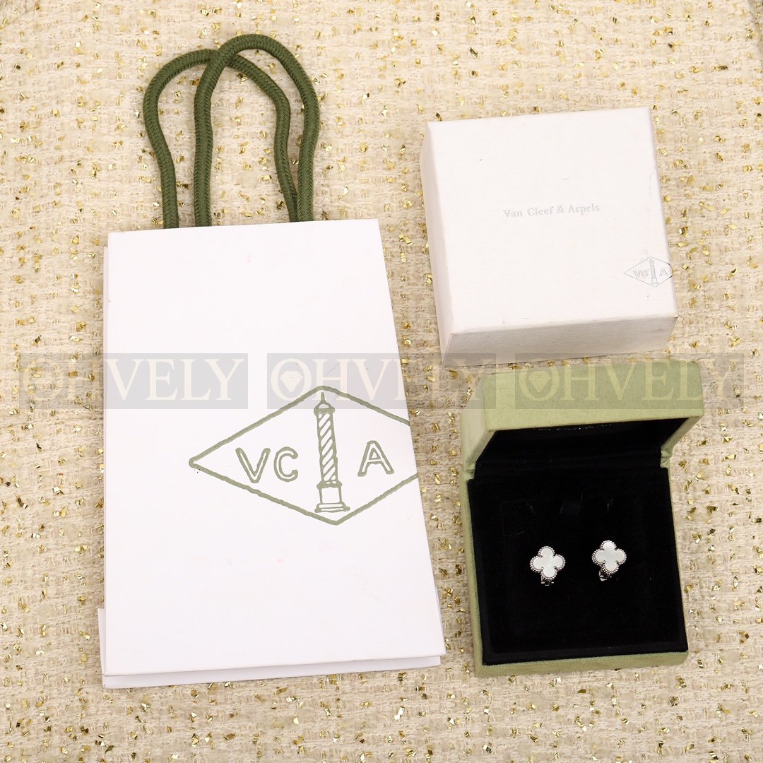 반클리프 아펠 Van Cleef & Arpels 스위트 알함브라 이어링 상품 썸네일