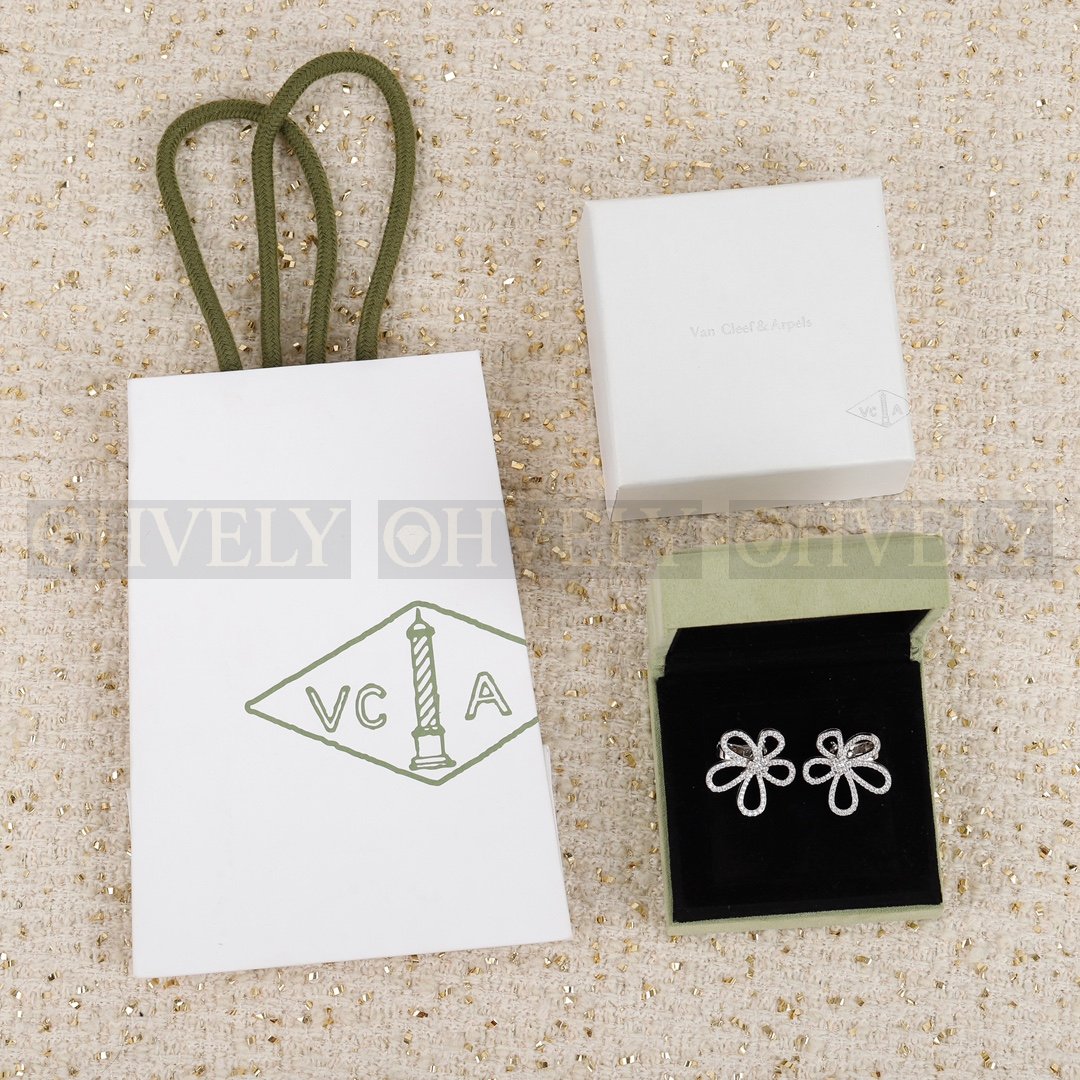 반클리프 아펠 Van Cleef & Arpels 플라워레이스(Flowerlace) 이어링 상품 썸네일