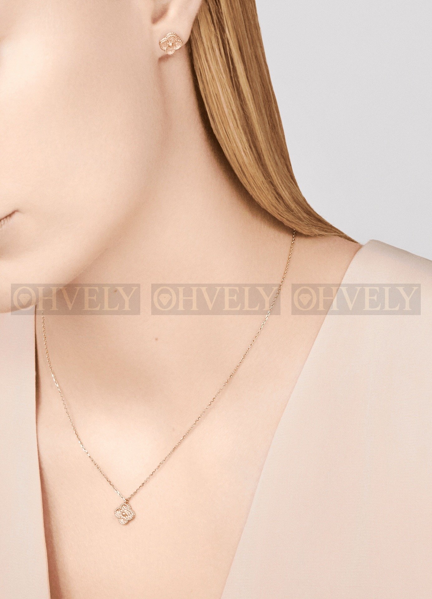 반클리프 아펠 Van Cleef & Arpels 빈티지 알함브라 이어링 (기요셰) 상품 썸네일