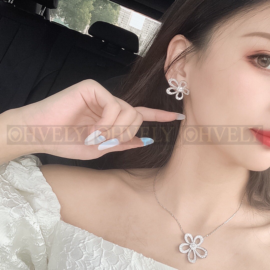반클리프 아펠 Van Cleef & Arpels 플라워레이스(Flowerlace) 이어링 상품 썸네일