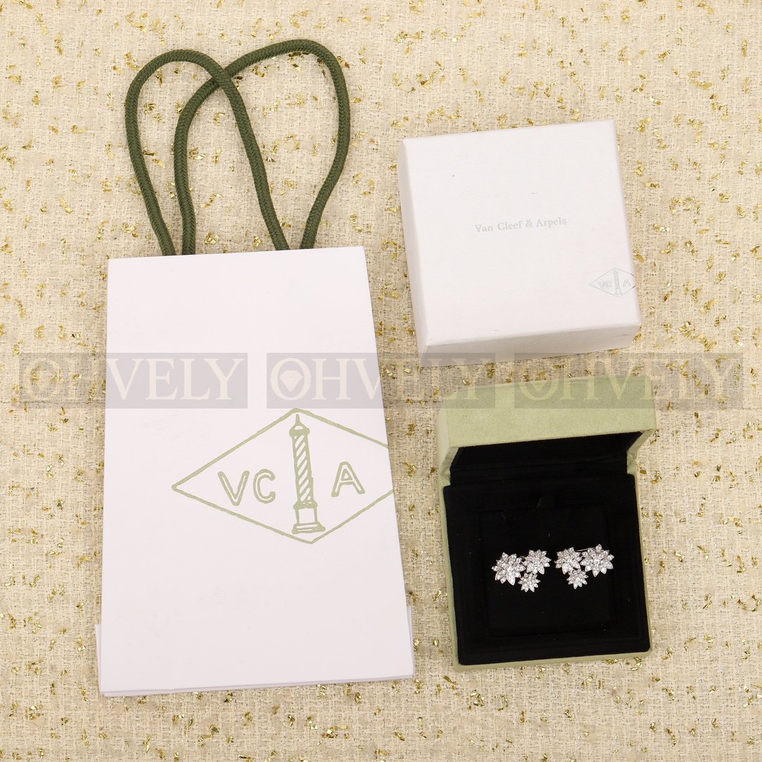 반클리프 아펠 Van Cleef & Arpels 로터스(Lotus) 이어링 상품 썸네일
