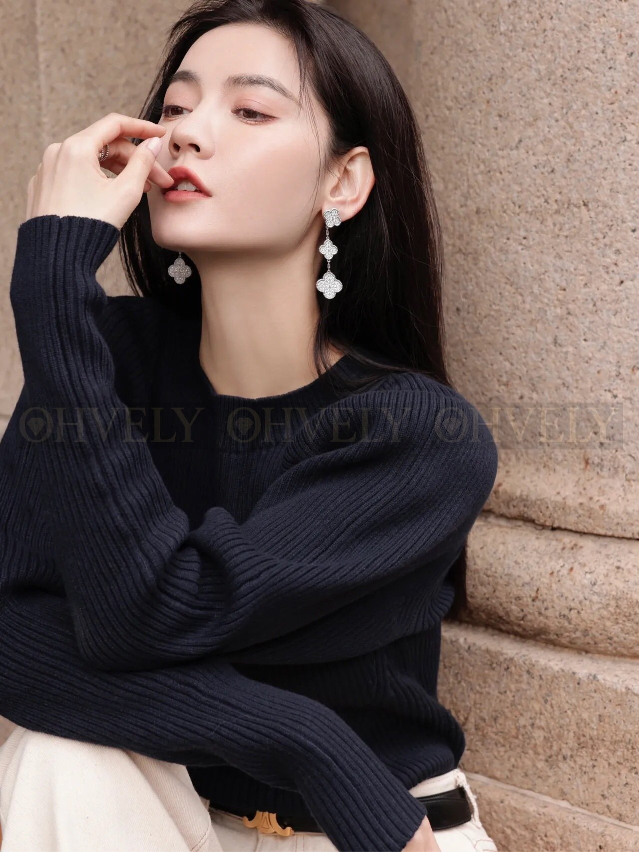 반클리프 아펠 Van Cleef & Arpels 매직 알함브라 이어링 상품 썸네일
