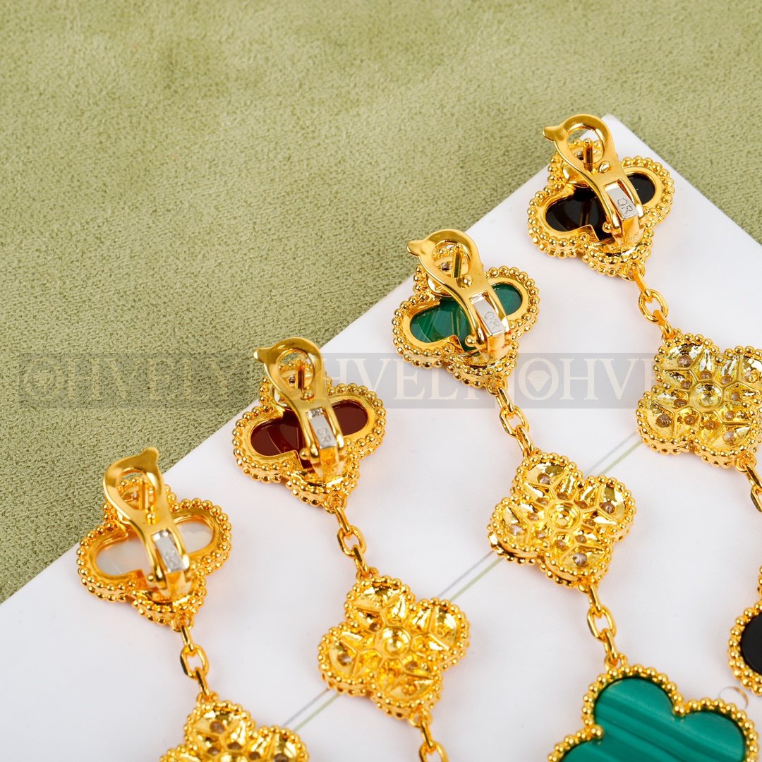 반클리프 아펠 Van Cleef & Arpels 매직 알함브라 이어링 ( 화이트, 레드, 블랙 ) 상품 썸네일