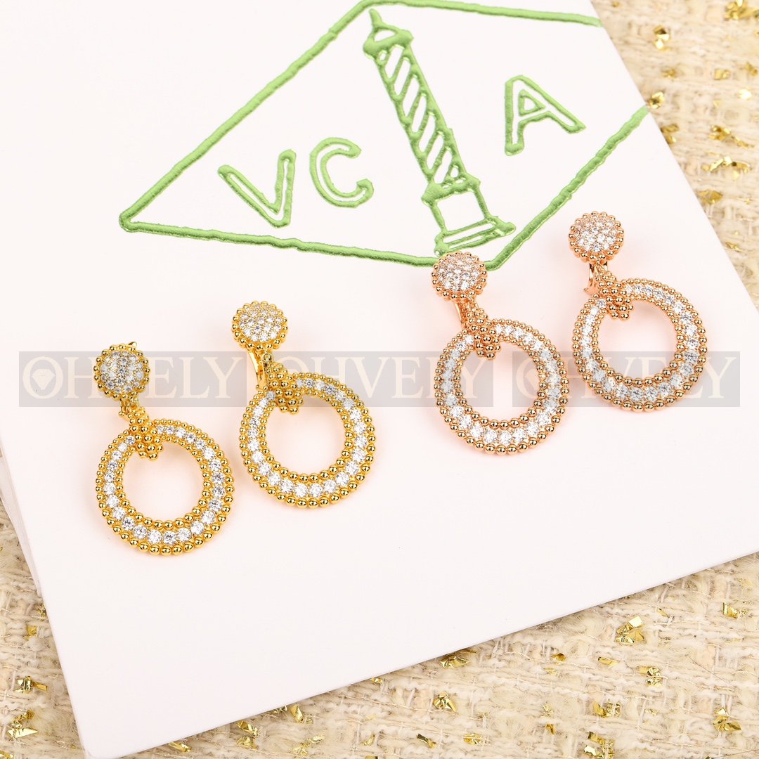 반클리프 아펠 Van Cleef & Arpels 뻬를리 다이아몬드 이어링 ( 실버, 골드, 로즈골드 ) 상품 썸네일