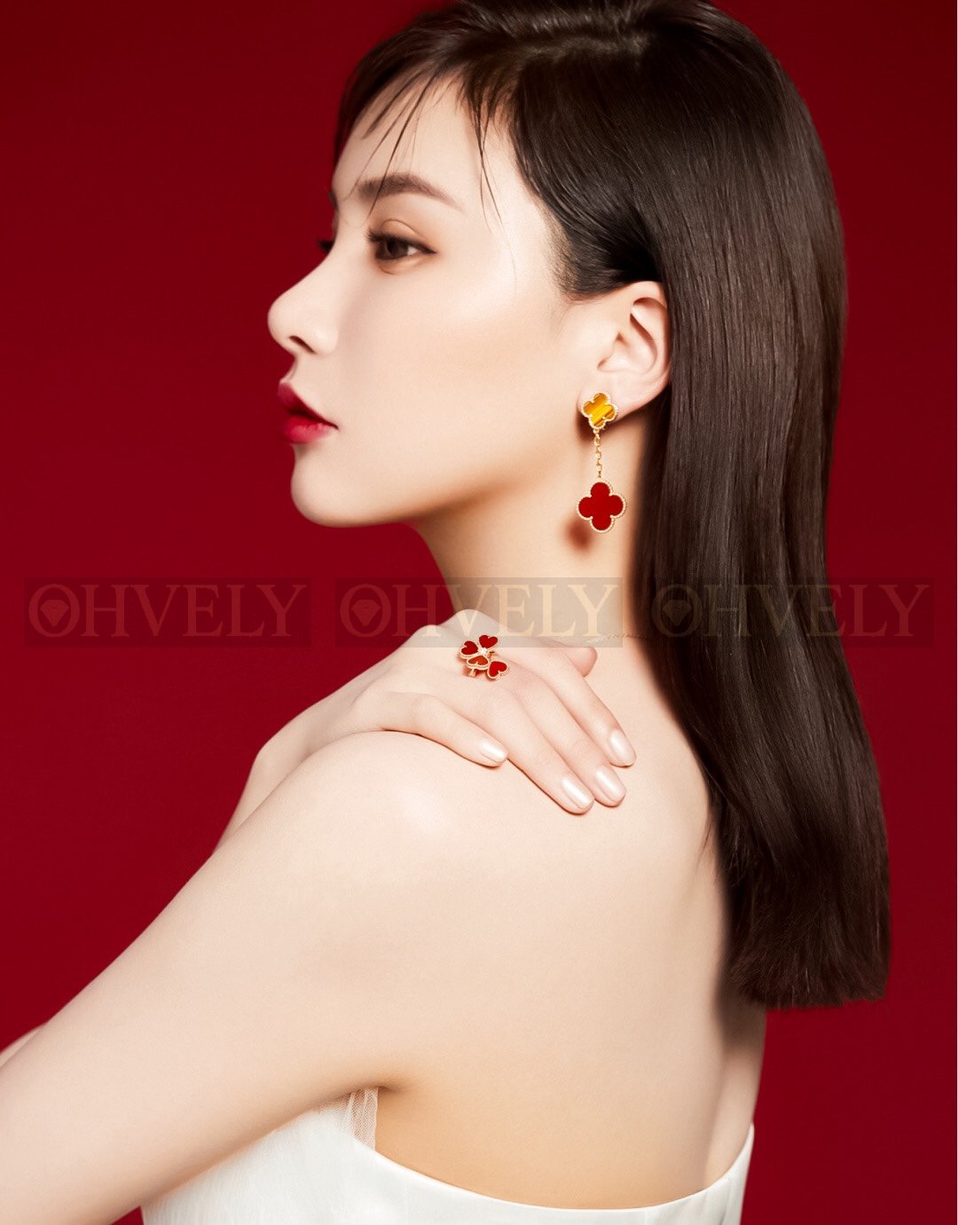 반클리프 아펠 Van Cleef & Arpels 매직 알함브라 이어링 ( 화이트, 레드, 브라운레드, 블랙 ) 상품 썸네일