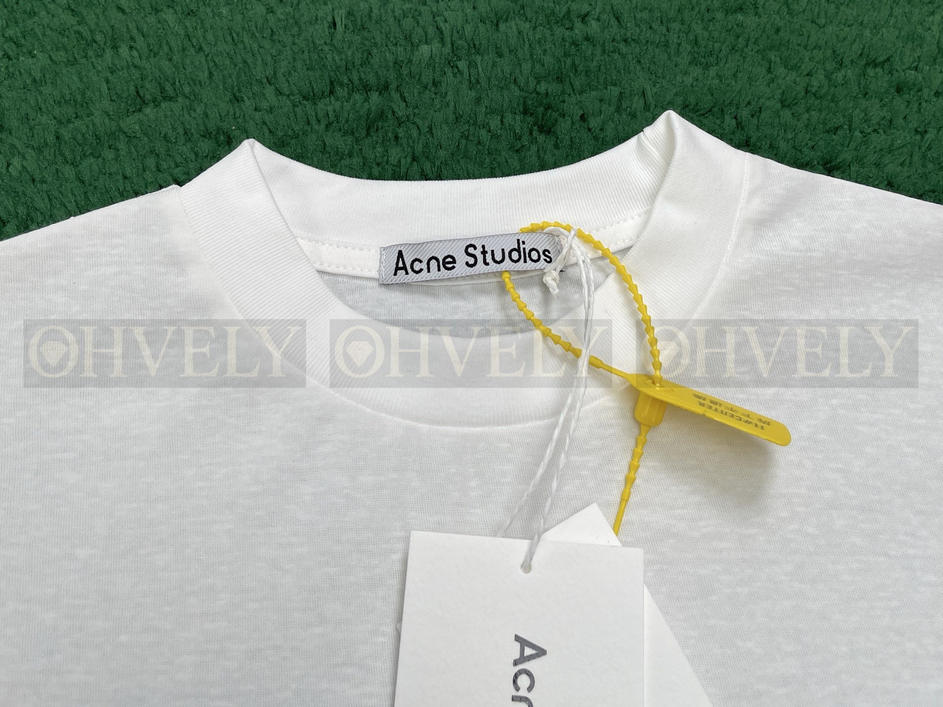 【 ZP버전 】아크네 스튜디오 Acne S0tudios 스톡홀름 1996 포켓 반팔 티셔츠 상품 썸네일