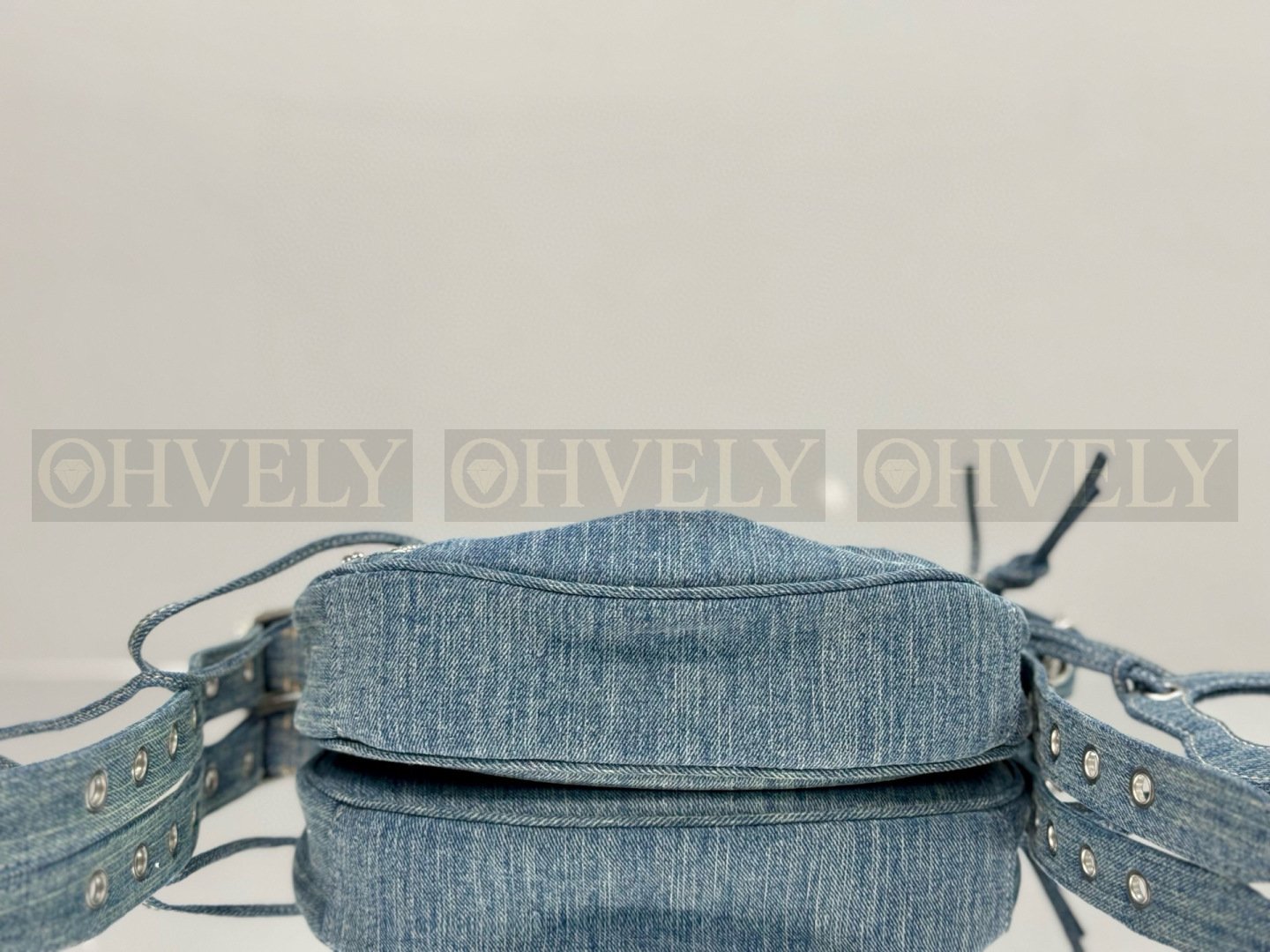 Balenciaga Le Cagole 데님 스몰백 라인스톤 상품 썸네일