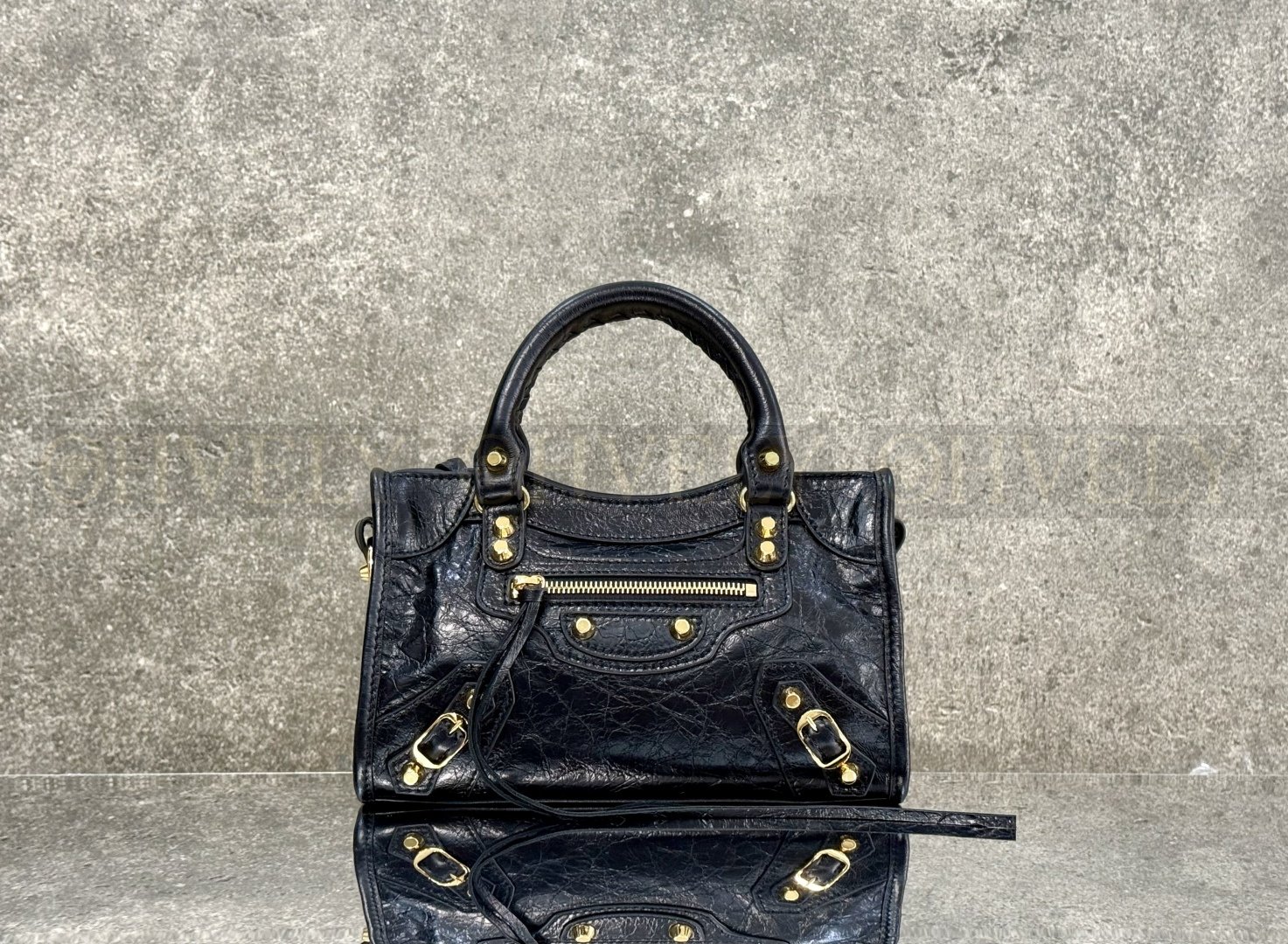 Balenciaga Le city 미니백(블랙)골드버클