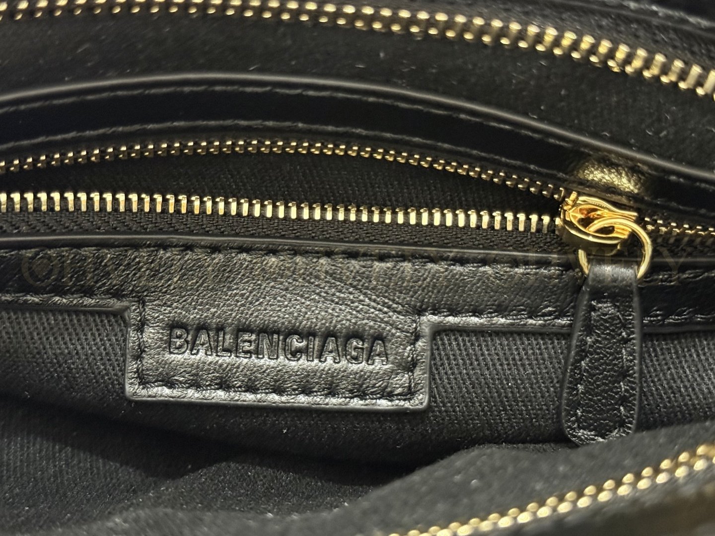 Balenciaga Le city 스몰백(블랙)골드버클 상품 썸네일