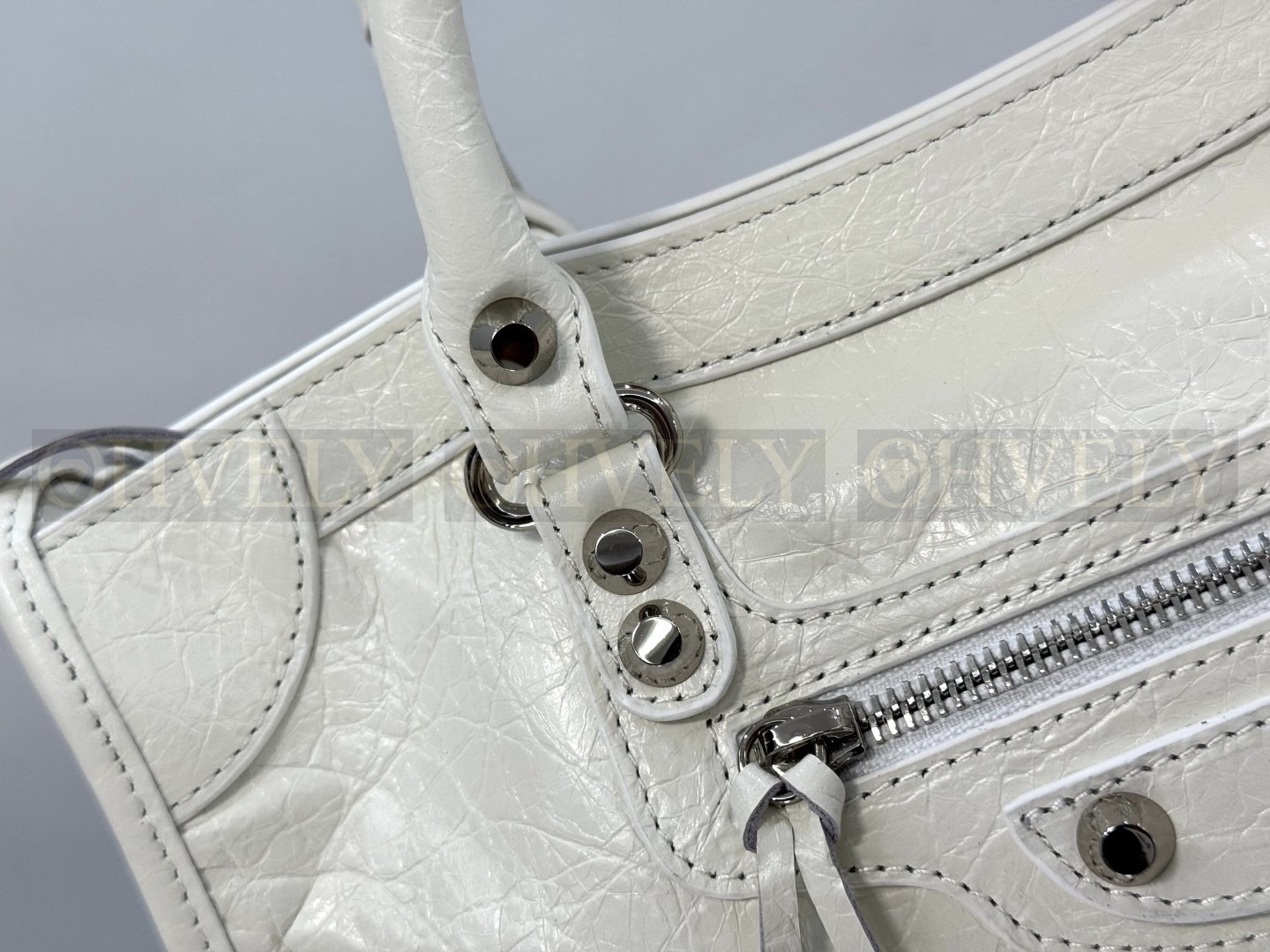 Balenciaga Le city 미디엄백(화이트)실버버클 상품 썸네일