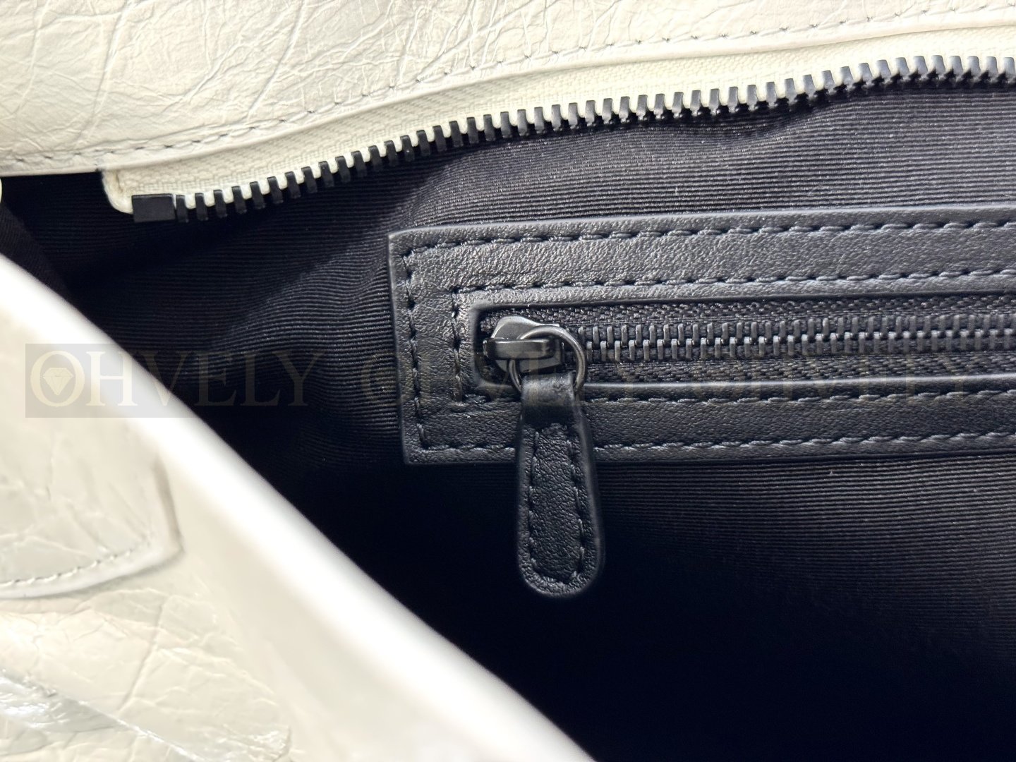 Balenciaga Le city 미디엄백(화이트)블랙버클 상품 썸네일