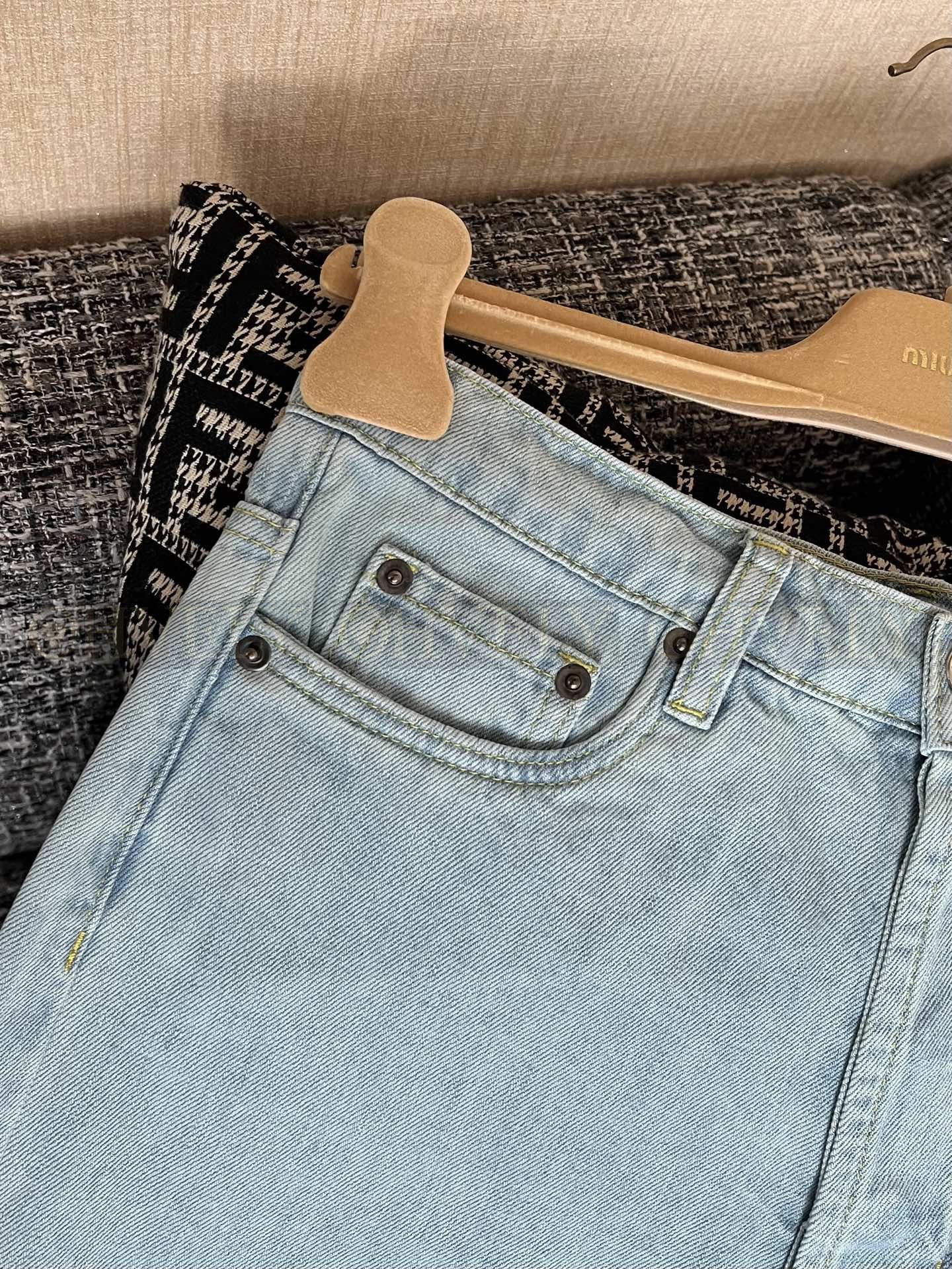 【 ZP버전 】miumiu 26ss 데님 진 상품 썸네일