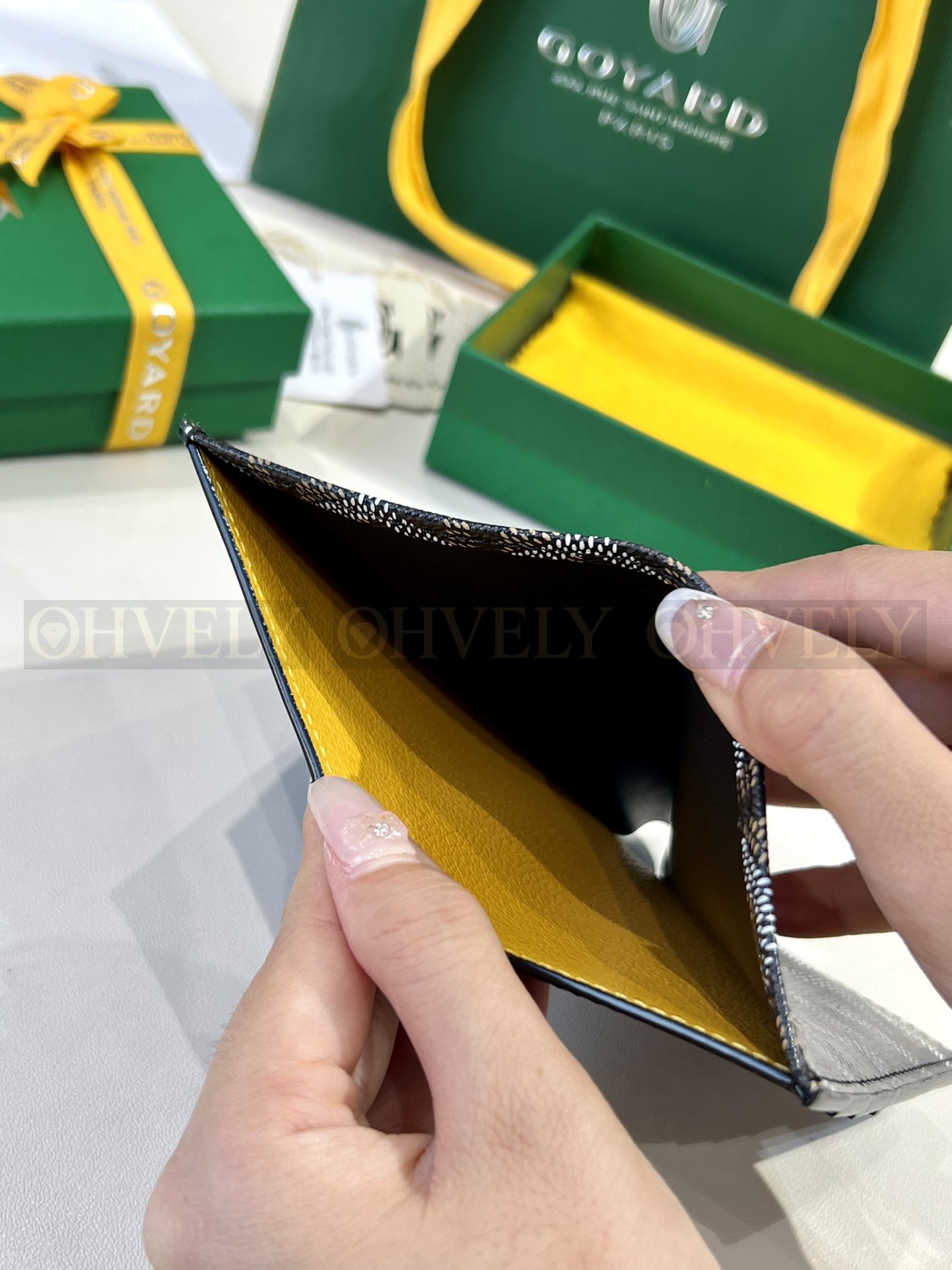 GOYARD 고야드 인서트 빅투아르 카드 홀더 블랙&옐로우 상품 썸네일