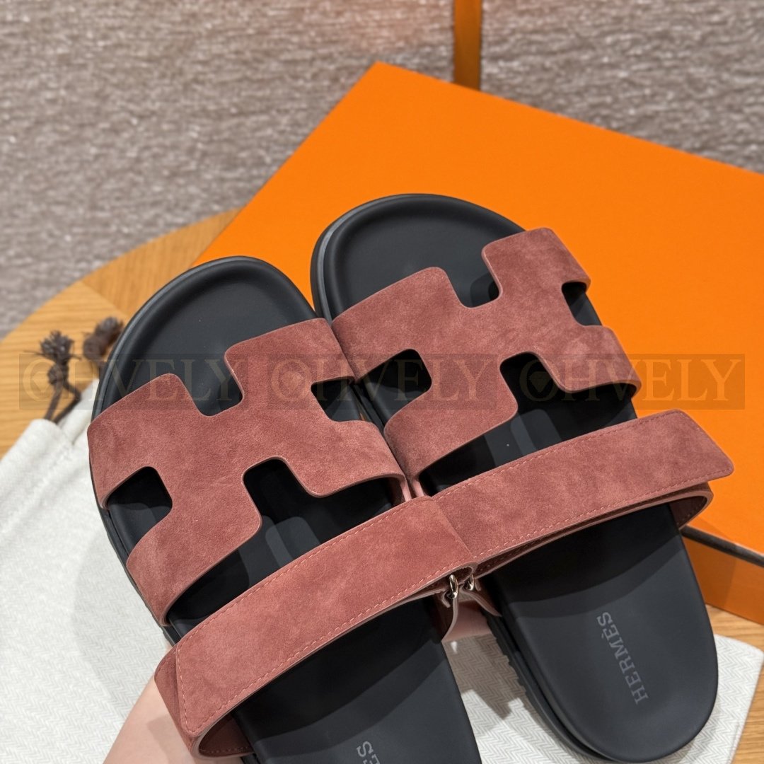 HERMÈS 에르메스 칩레 샌들 샤무아 카프스킨 & 블랙 로버 솔 (Vintage rose) 상품 썸네일