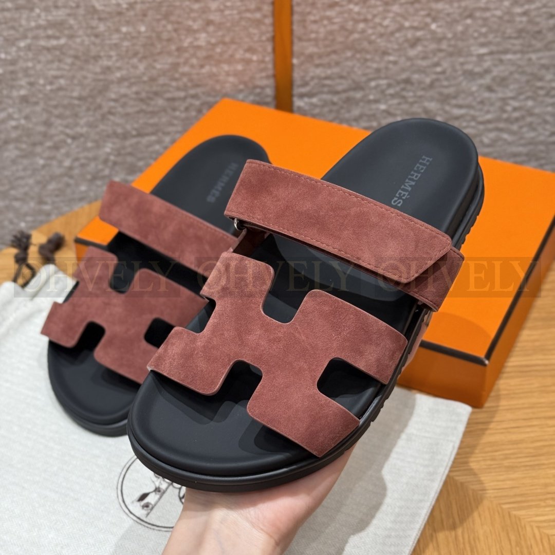 HERMÈS 에르메스 칩레 샌들 샤무아 카프스킨 & 블랙 로버 솔 (Vintage rose) 상품 썸네일