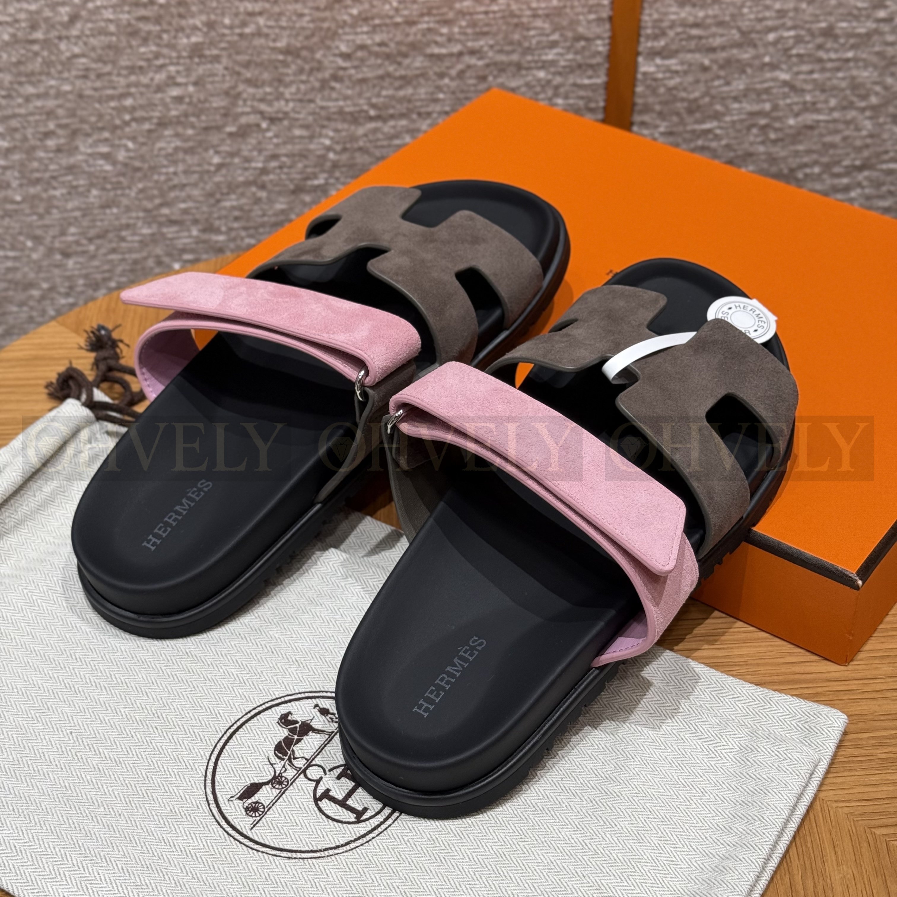 HERMÈS 에르메스 칩레 샌들 샤무아 카프스킨 & 블랙 로버 솔 (Terre Cuite&Brown) 상품 썸네일