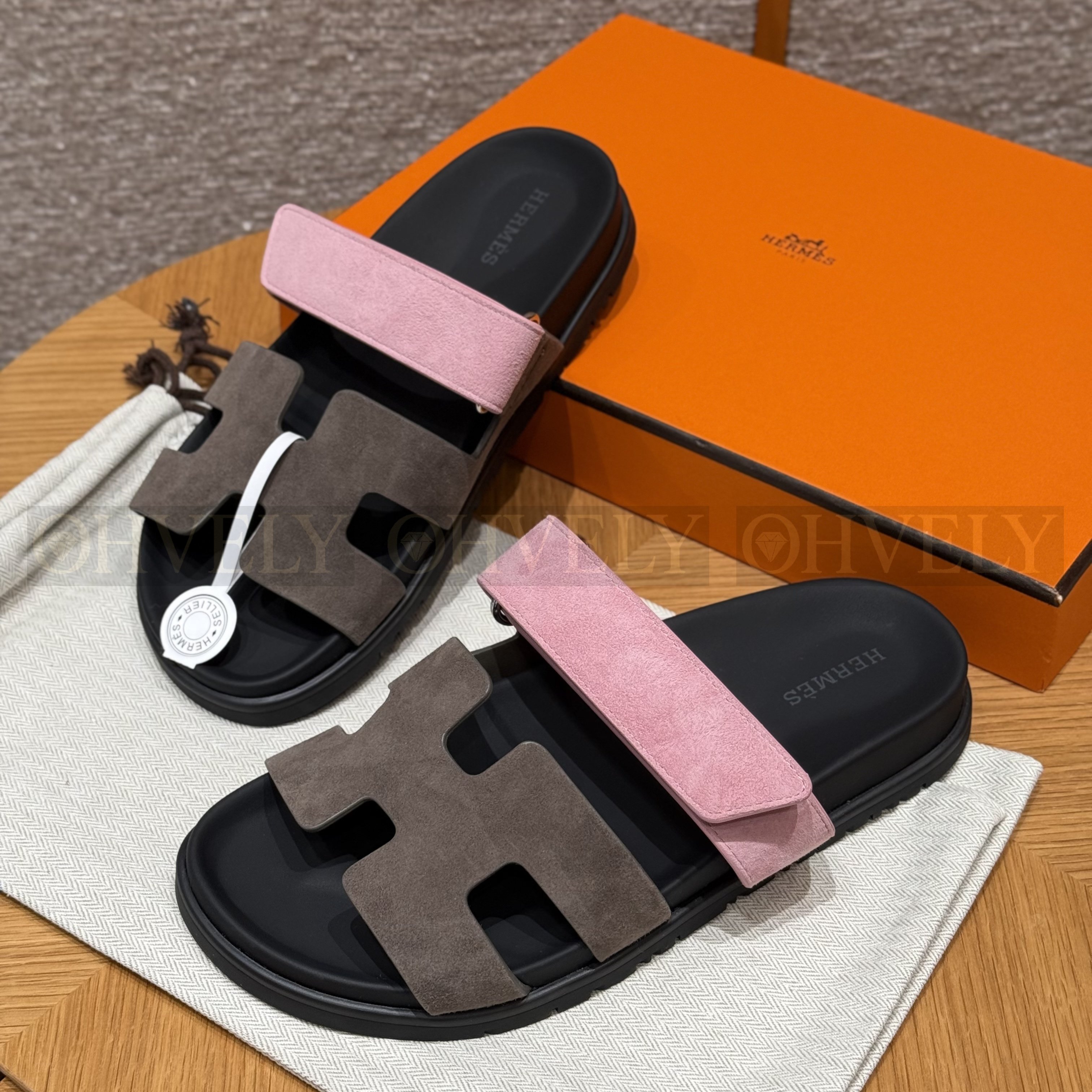 HERMÈS 에르메스 칩레 샌들 샤무아 카프스킨 & 블랙 로버 솔 (Terre Cuite&Brown) 상품 썸네일