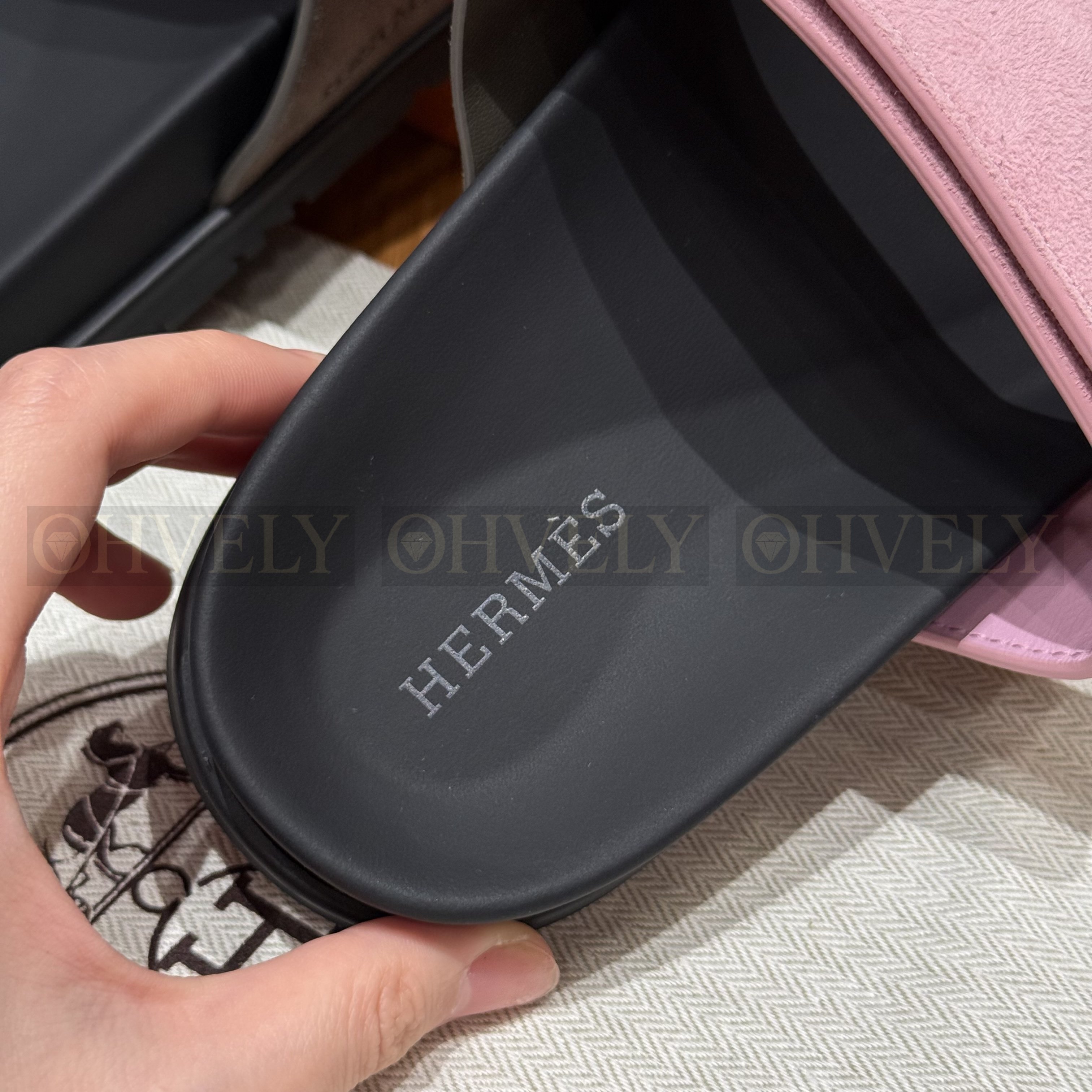 HERMÈS 에르메스 칩레 샌들 샤무아 카프스킨 & 블랙 로버 솔 (Terre Cuite&Brown) 상품 썸네일