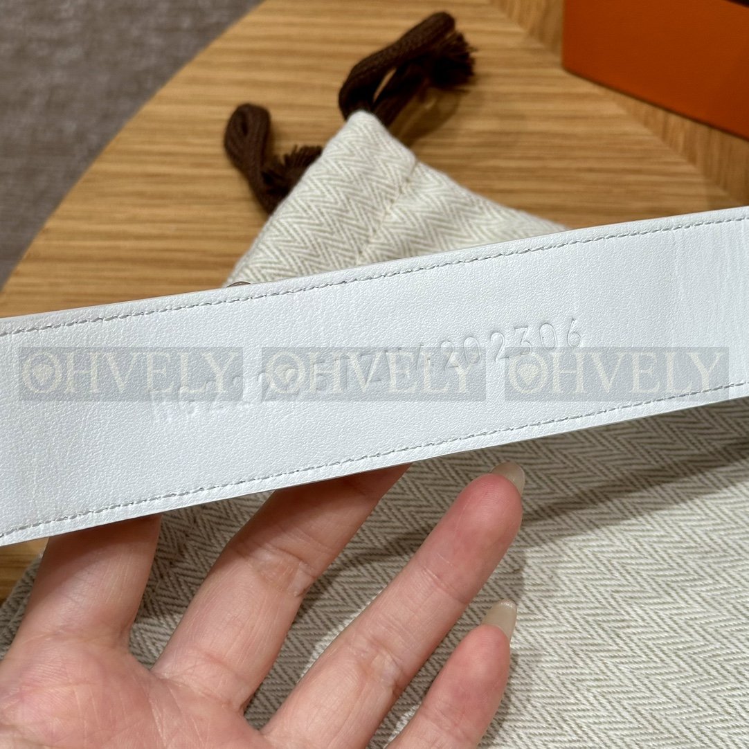 HERMÈS 에르메스 칩레 샌들 박스 카프스킨 & 블랙 로버 솔 (Blanc) 상품 썸네일