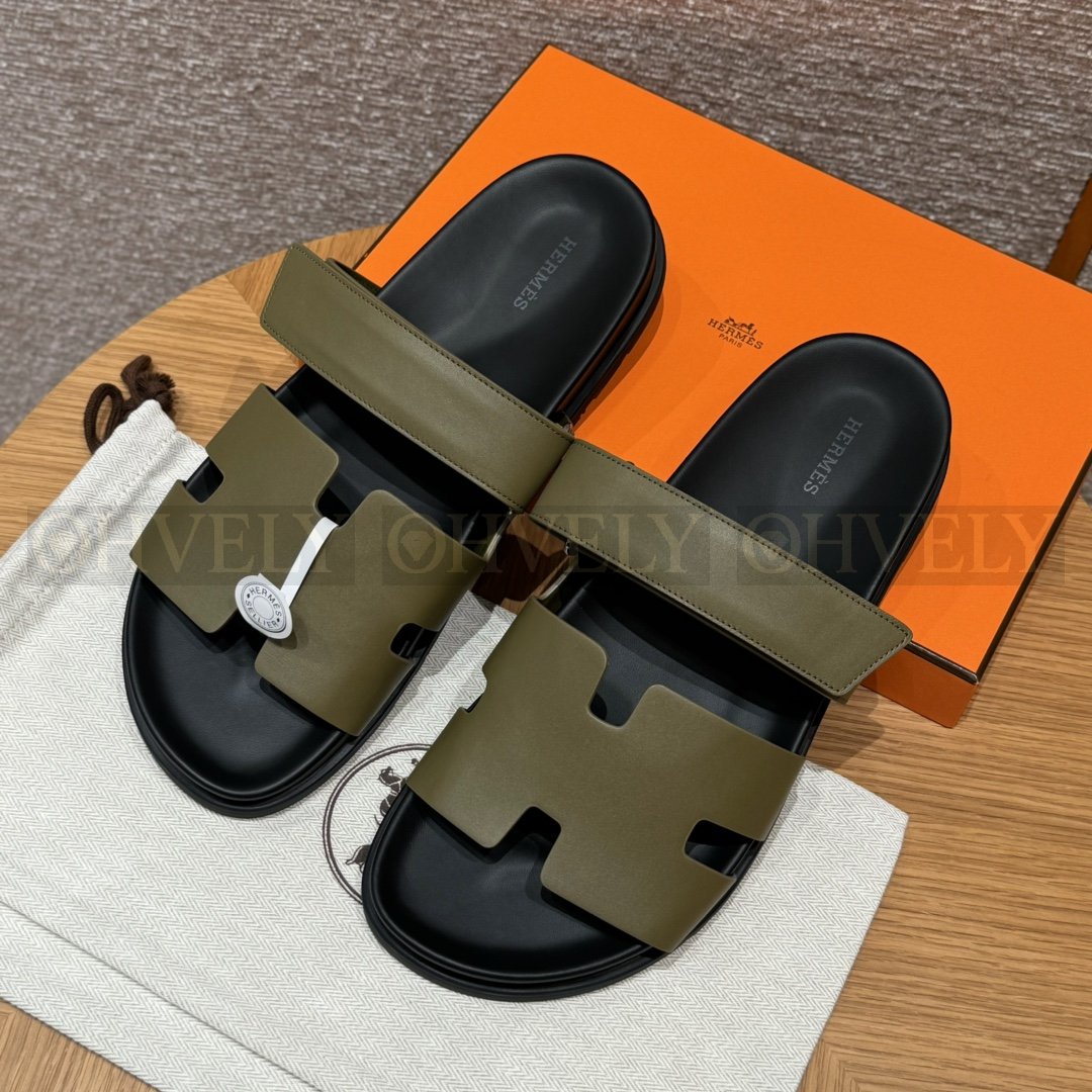 HERMÈS 에르메스 칩레 샌들 박스 카프스킨 & 블랙 로버 솔 (네츄럴/ 블랙) 상품 썸네일