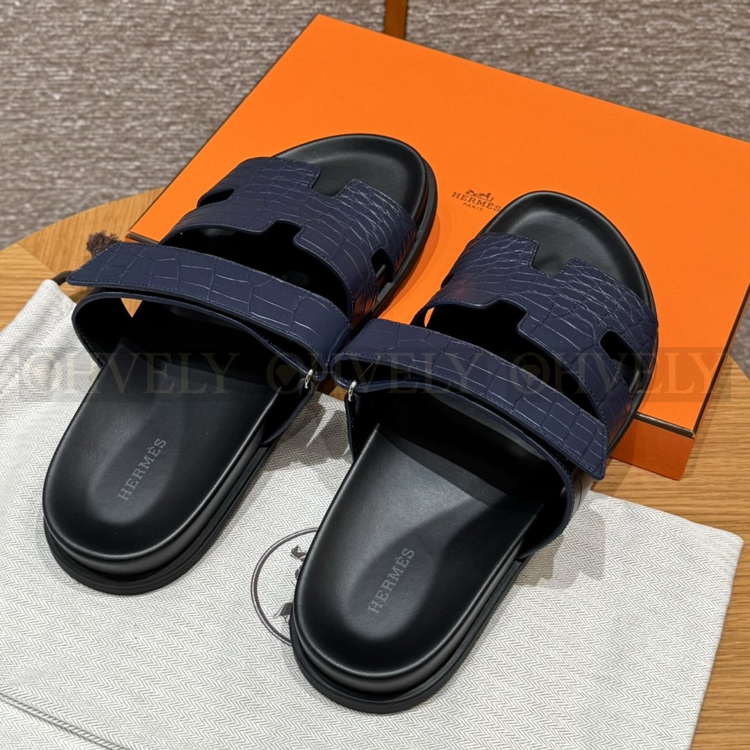 HERMÈS 에르메스 치프레 샌들 매트 엘리게이터 & 블랙 로버 솔 (Blue saphir) 상품 썸네일