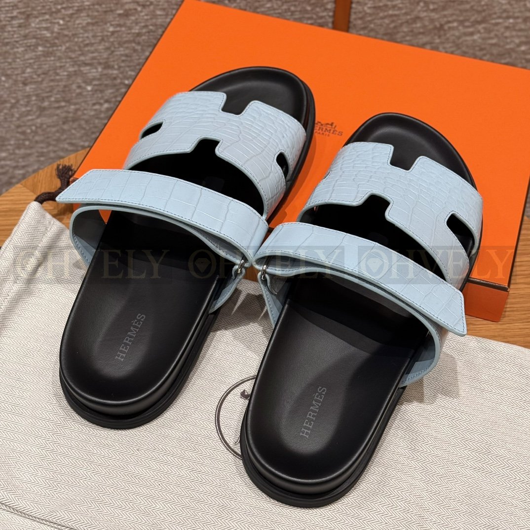 HERMÈS 에르메스 치프레 샌들 매트 엘리게이터 & 블랙 로버 솔 (Blue pale) 상품 썸네일