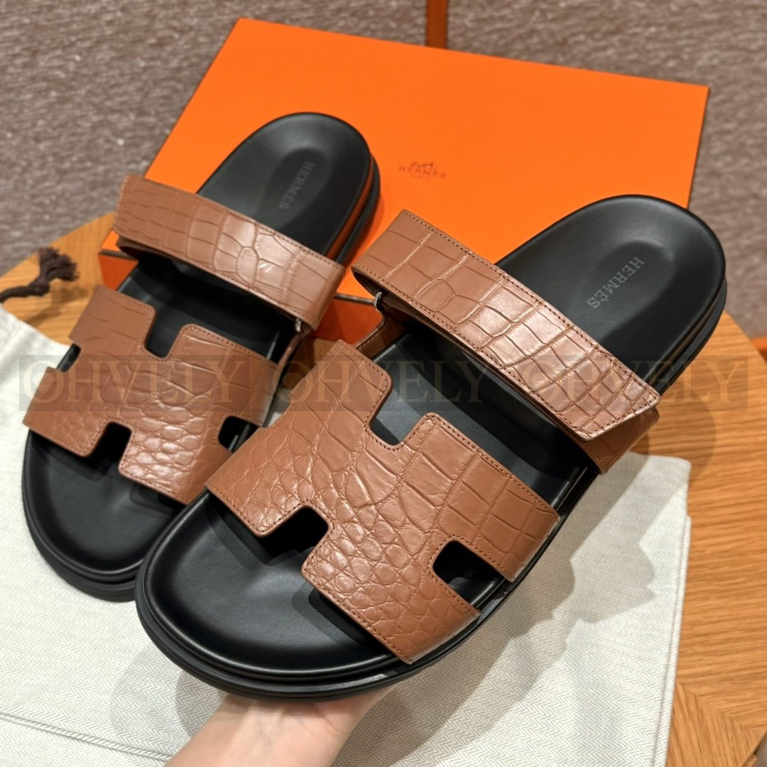 HERMÈS 에르메스 치프레 샌들 매트 엘리게이터 & 블랙 로버 솔 (Gold) 상품 썸네일