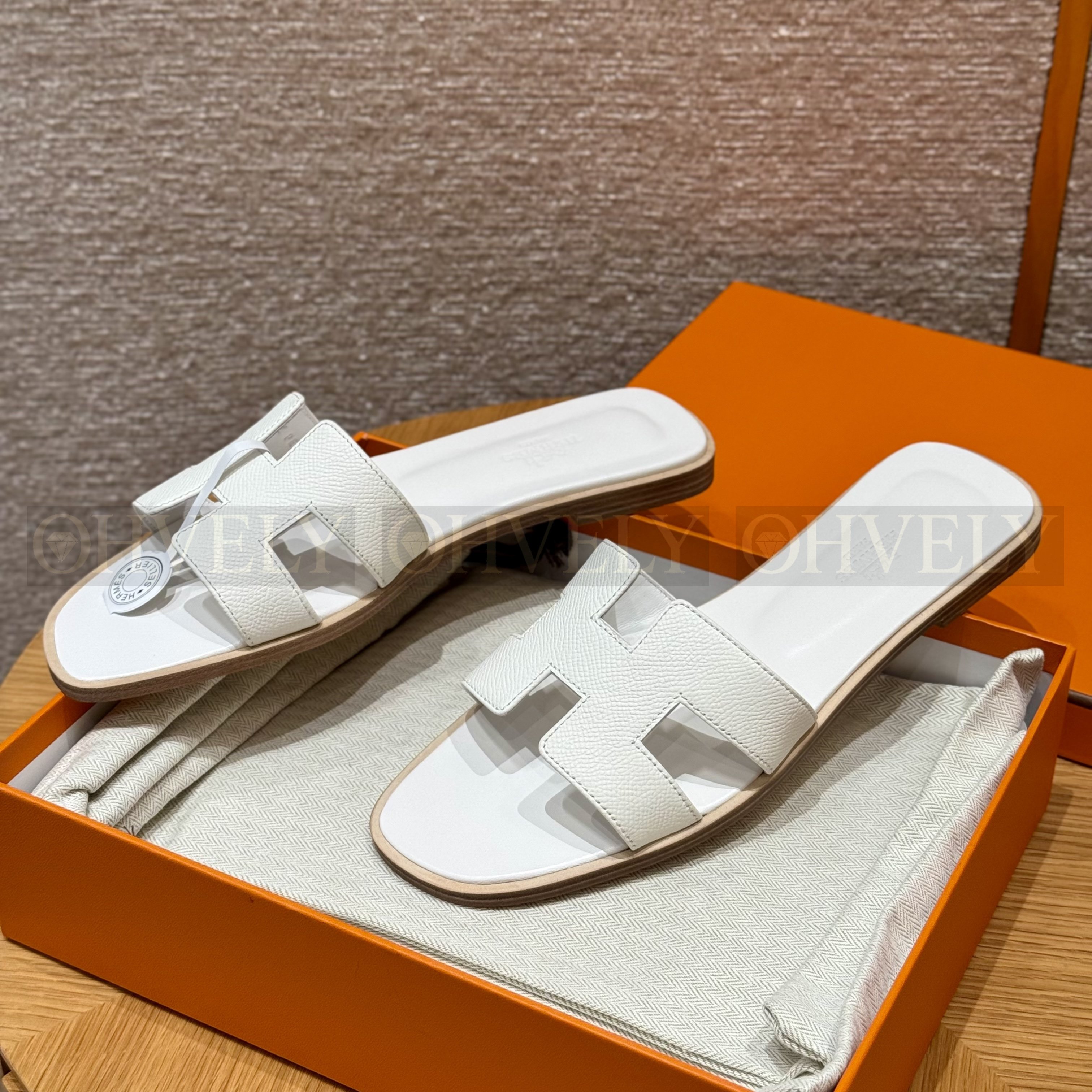 HERMÈS 에르메스 오란 샌들 엡송 카프스킨 (Blanc) 상품 썸네일