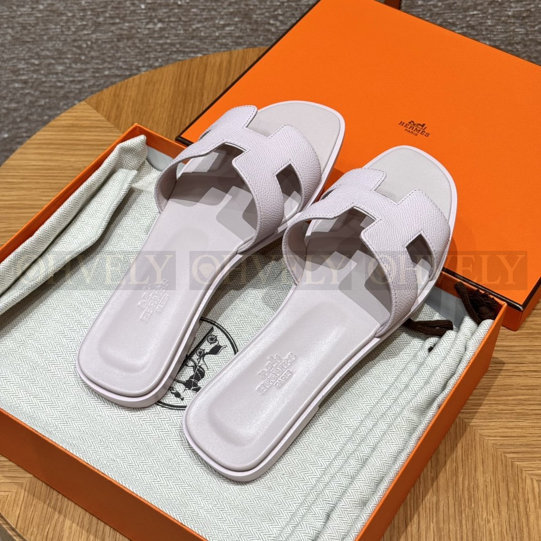 HERMÈS 에르메스 오란 샌들 엡송 카프스킨 (Purple taro) 상품 썸네일
