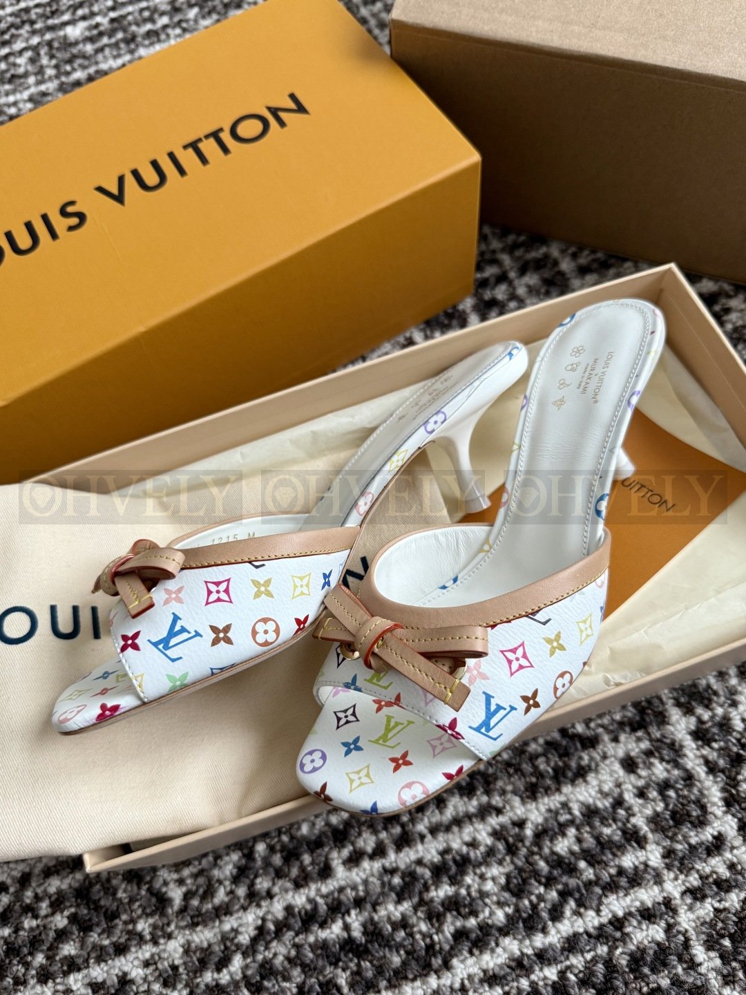 루이비통 LV x 무라카미 다카시 화이트 멀티컬러 키튼힐 슬리퍼 상품 썸네일
