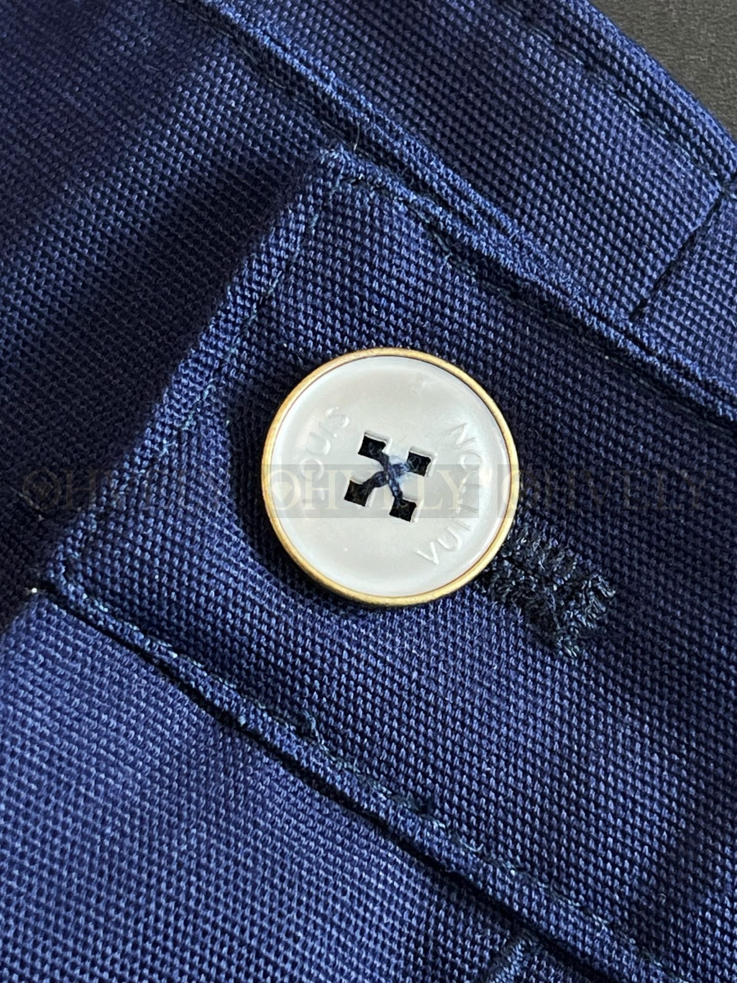 【 ZP버전 】루이비통 Louis Vuitton LV 골드 로고 엠브로이드 치노 쇼츠 상품 썸네일