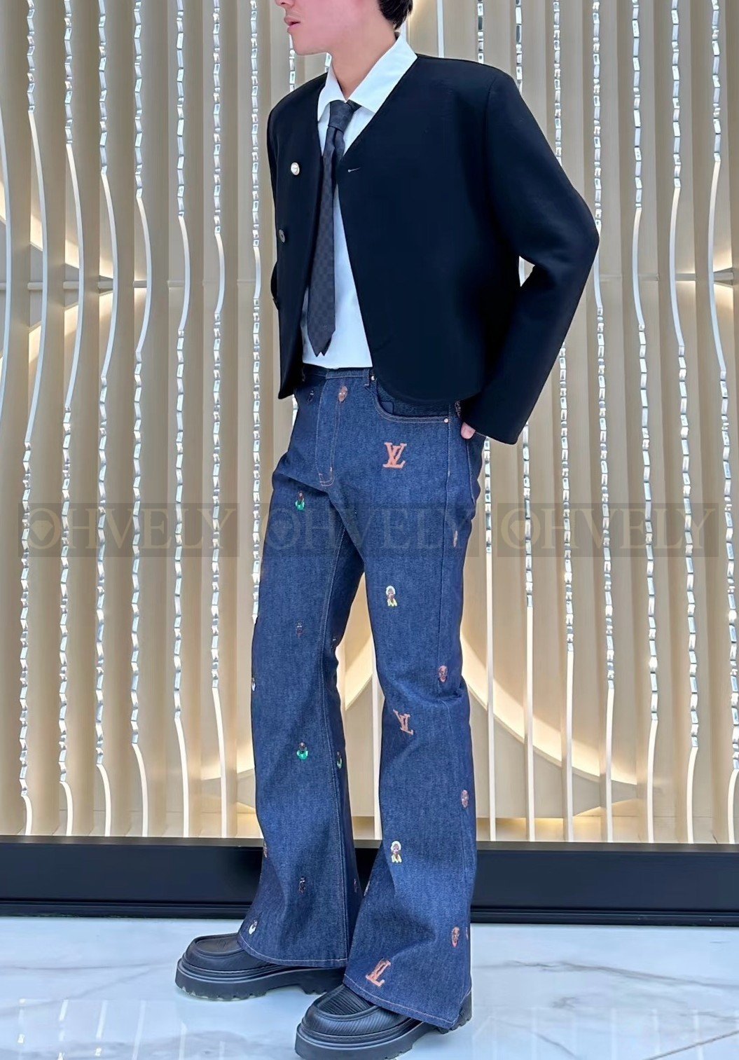 【 ZP버전 】루이비통 Louis Vuitton 캐릭터 엠브로이드 데님 팬츠 상품 썸네일