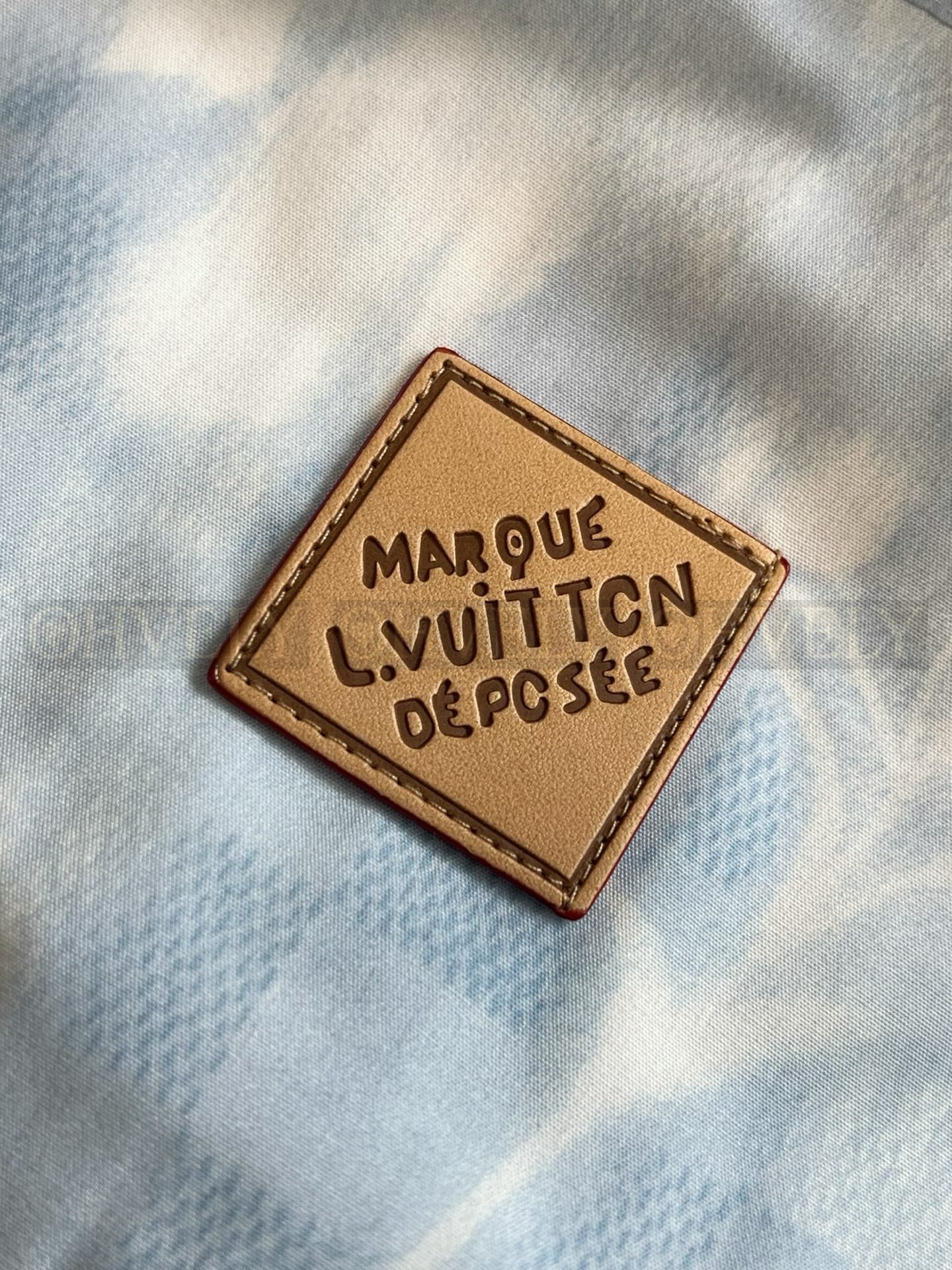 【 ZP버전 】루이비통 Louis Vuitton 모노그램 클라우드 프린트 반팔 셔츠 상품 썸네일