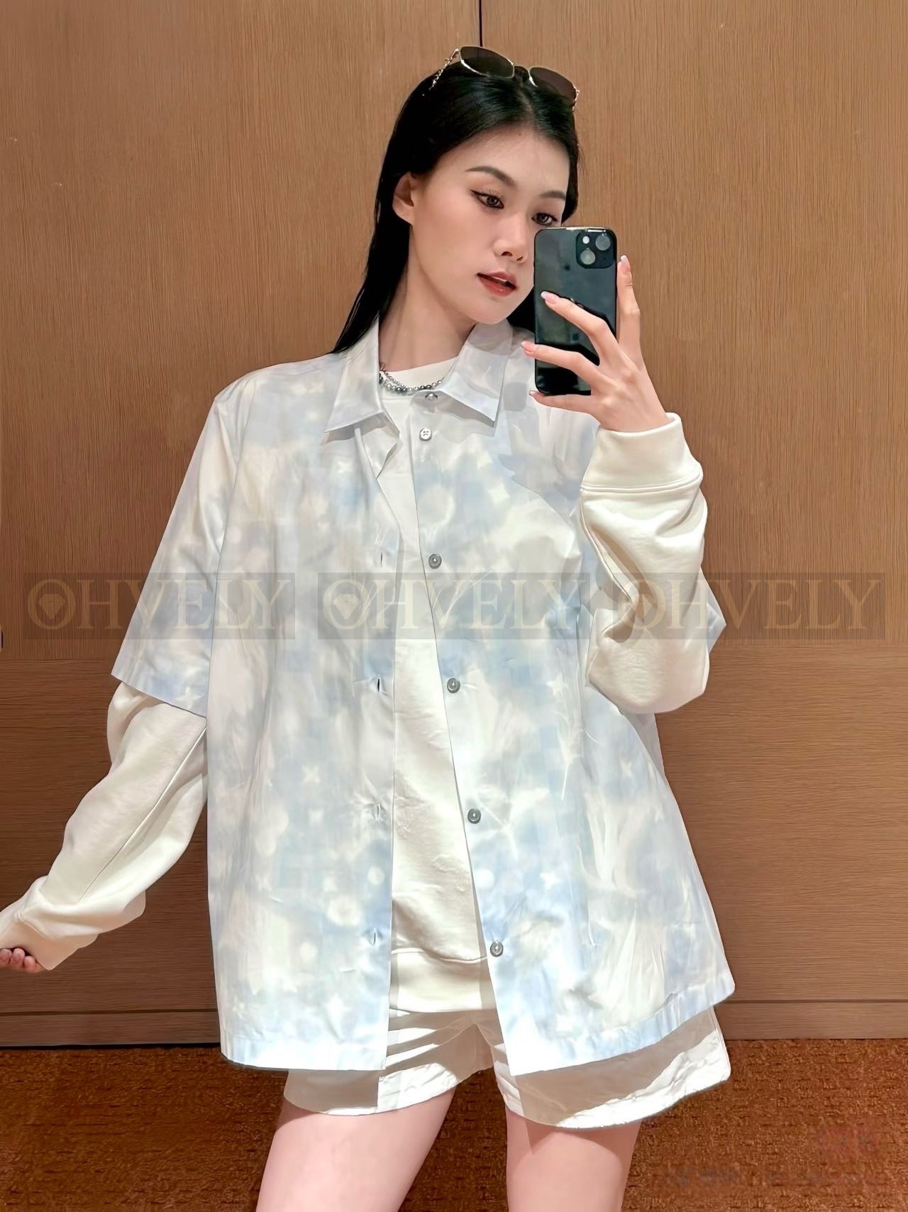 【 ZP버전 】루이비통 Louis Vuitton 모노그램 클라우드 프린트 반팔 셔츠 상품 썸네일