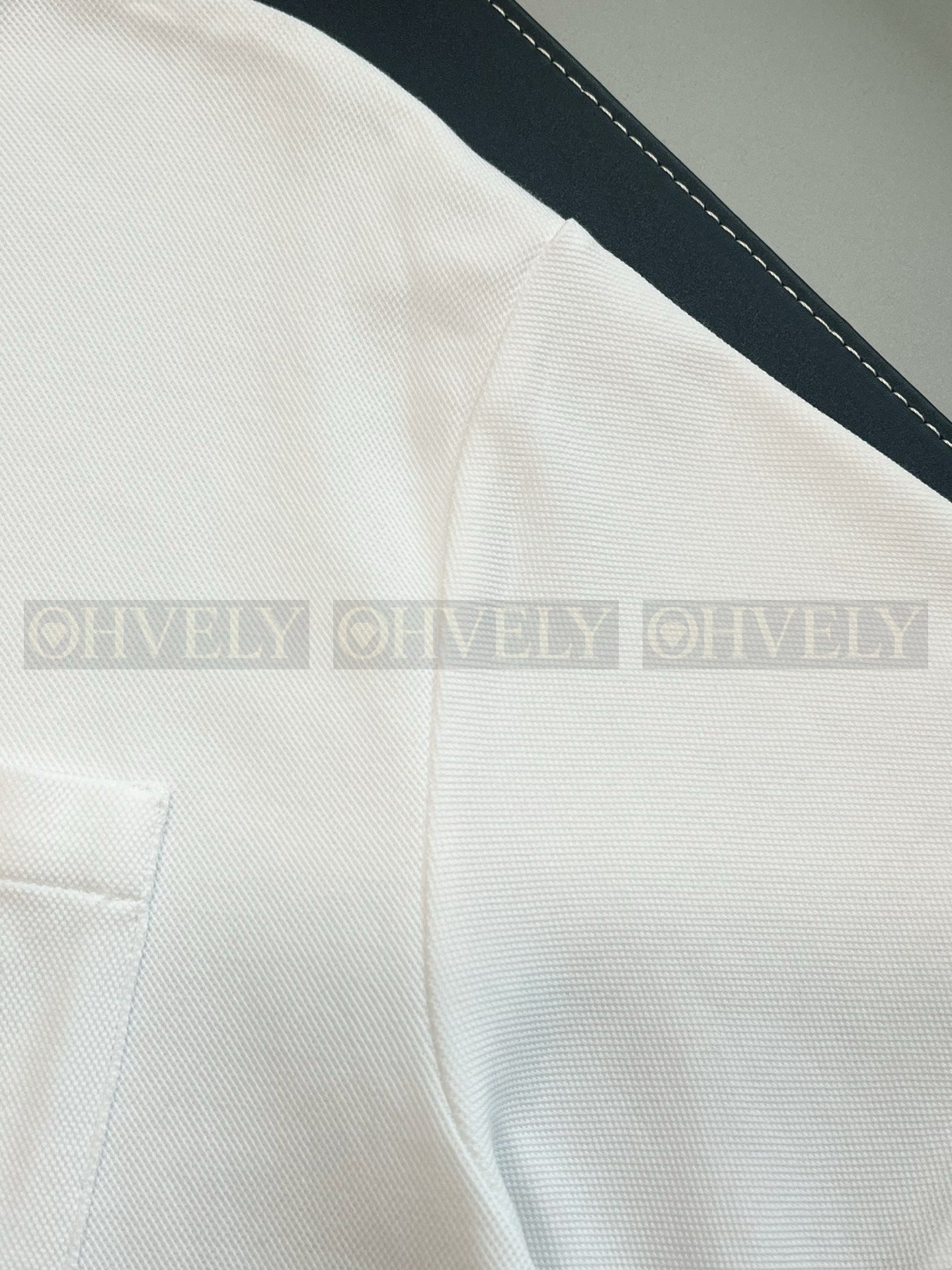 【 ZP버전 】구찌 Gucci 호스빗 자수 포켓 티셔츠 상품 썸네일